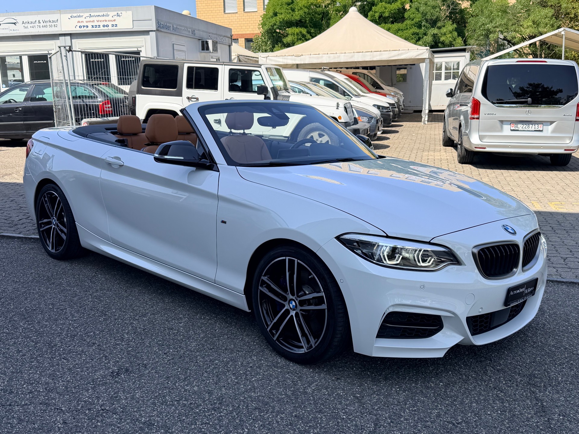 BMW M240i xDrive Steptronic-image-0