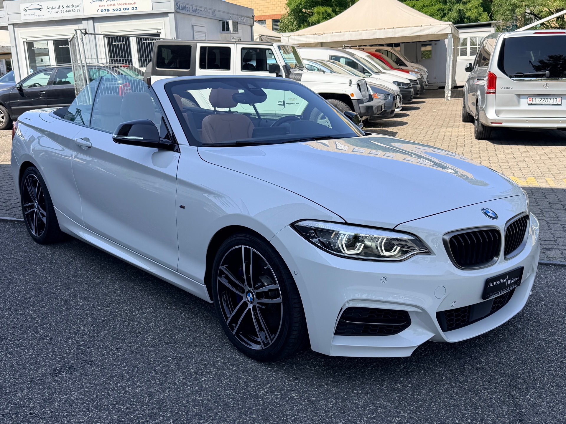 BMW M240i xDrive Steptronic-image-8