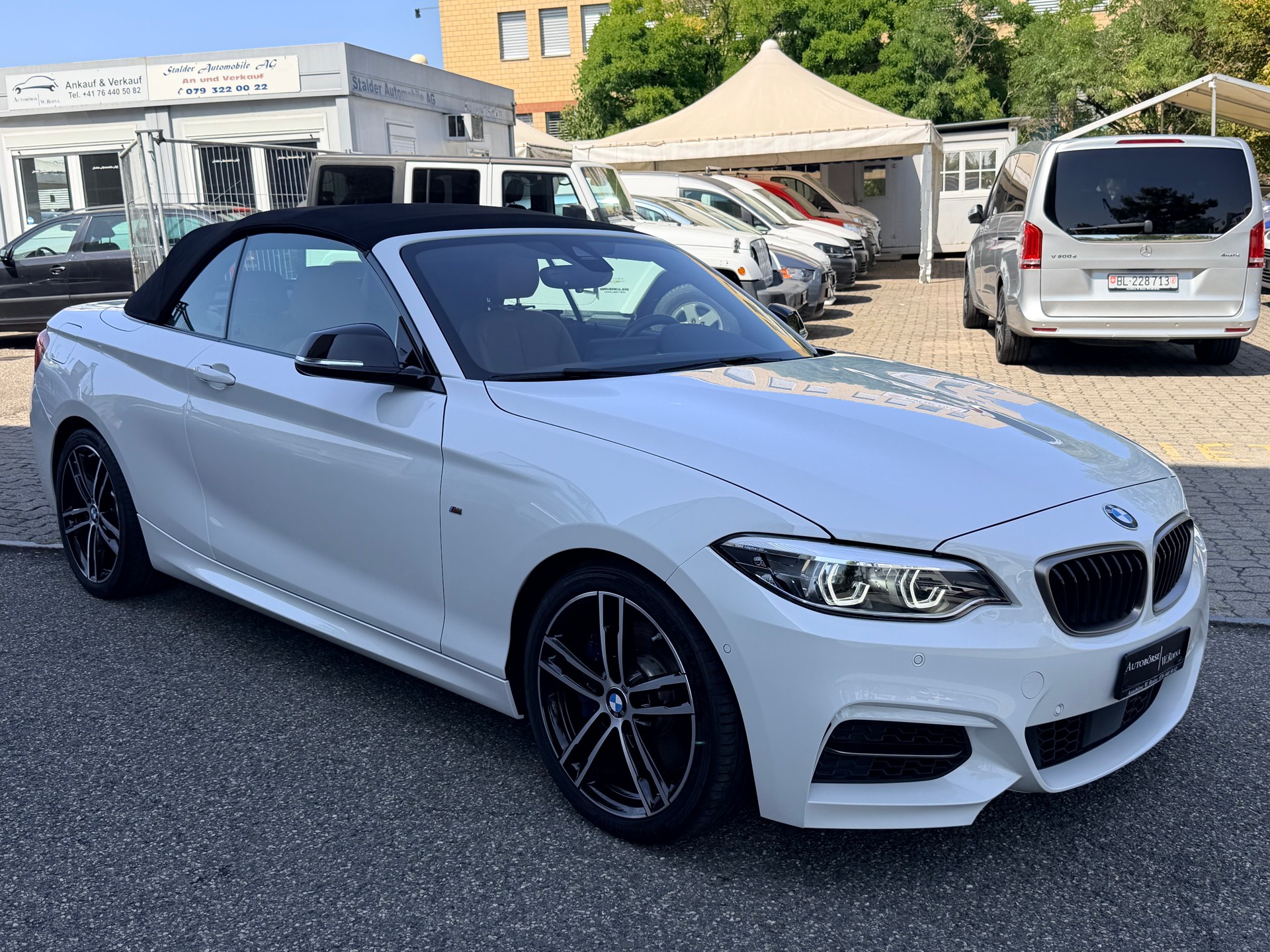 BMW M240i xDrive Steptronic-image-15