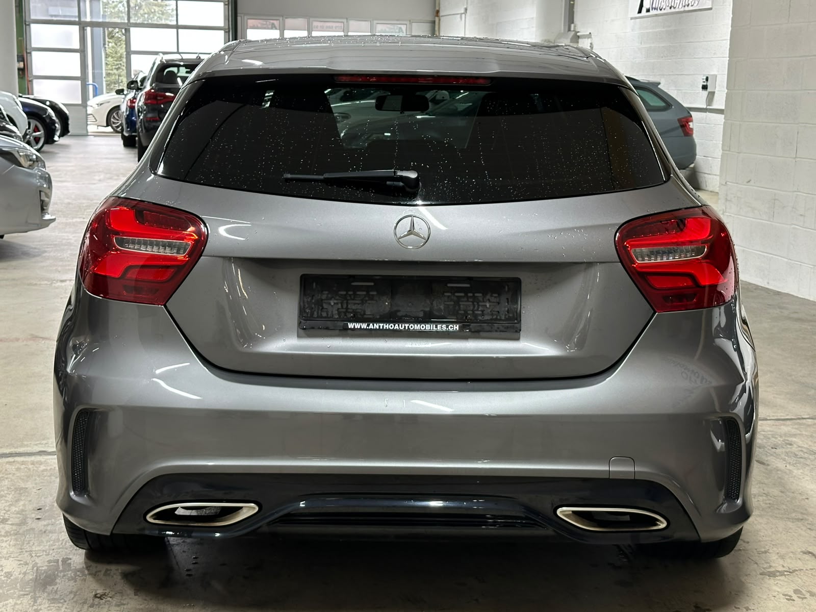 MERCEDES-BENZ A 200 AMG Line 7G-DCT-image-5