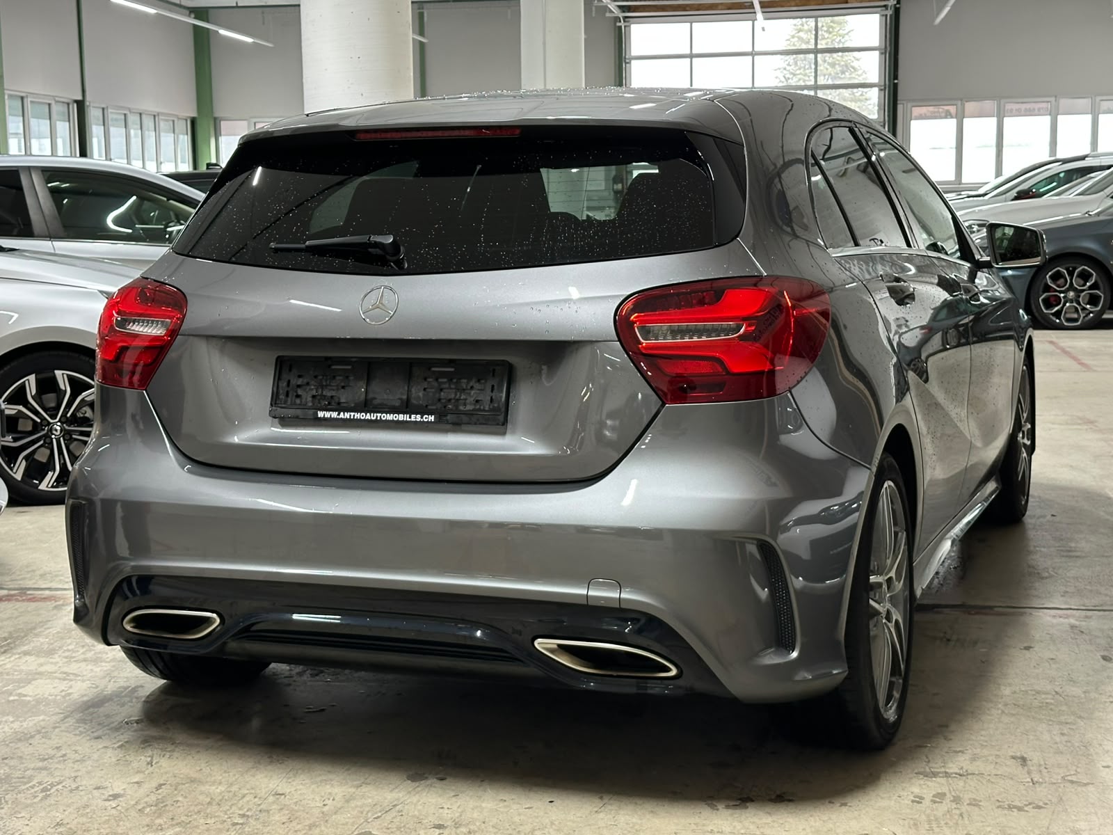 MERCEDES-BENZ A 200 AMG Line 7G-DCT-image-3