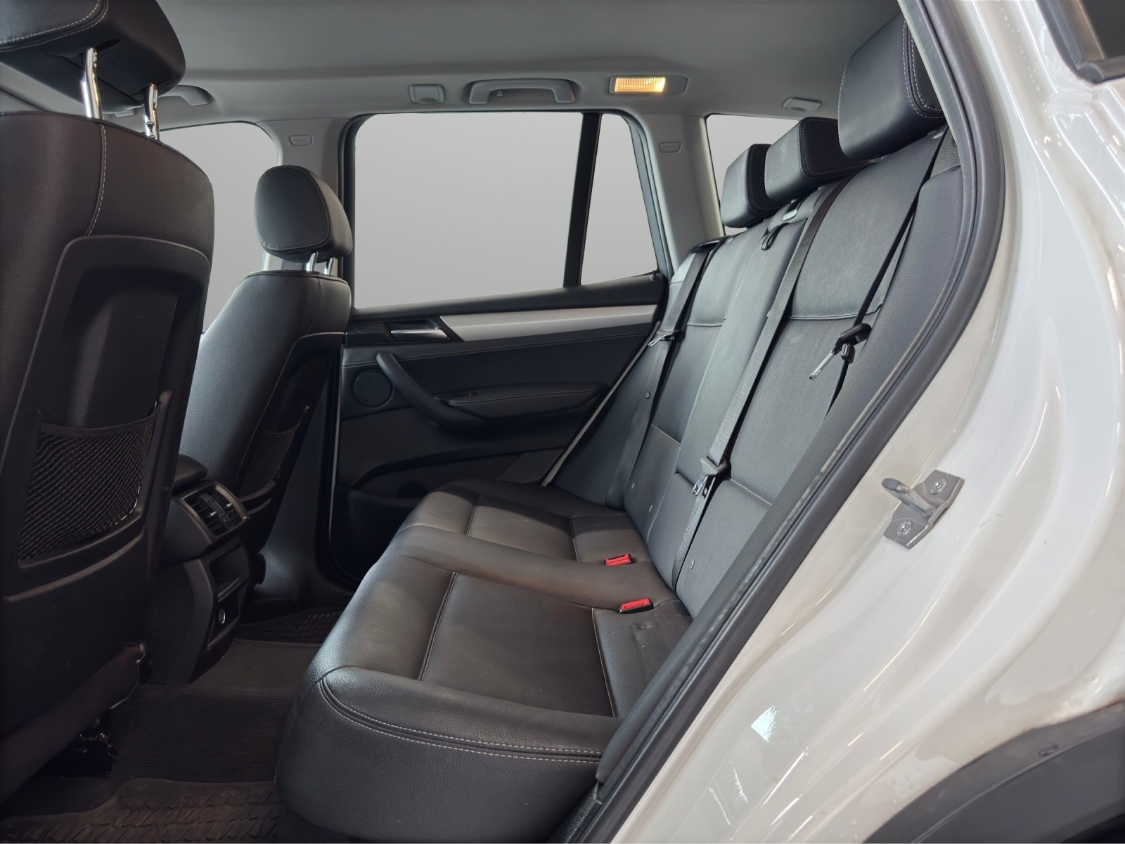 BMW X3 xDrive 20i Steptronic-image-10