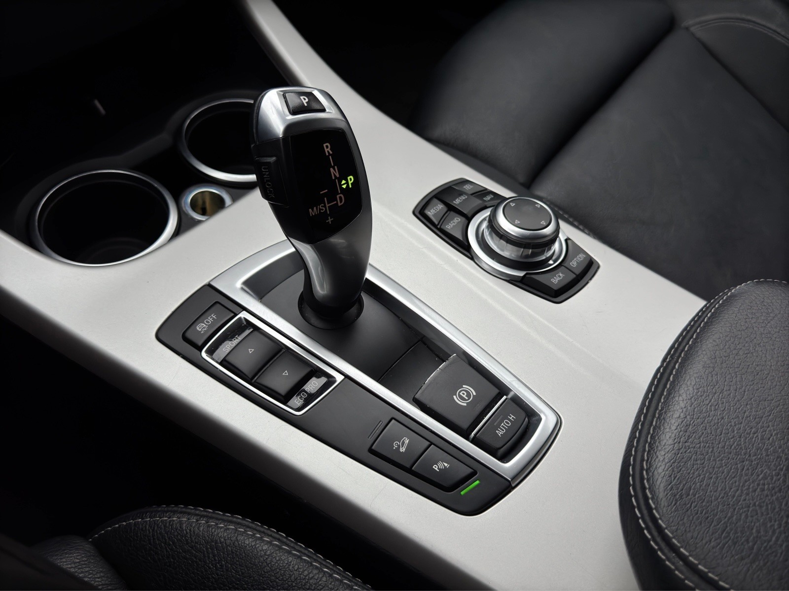 BMW X3 xDrive 20i Steptronic-image-17