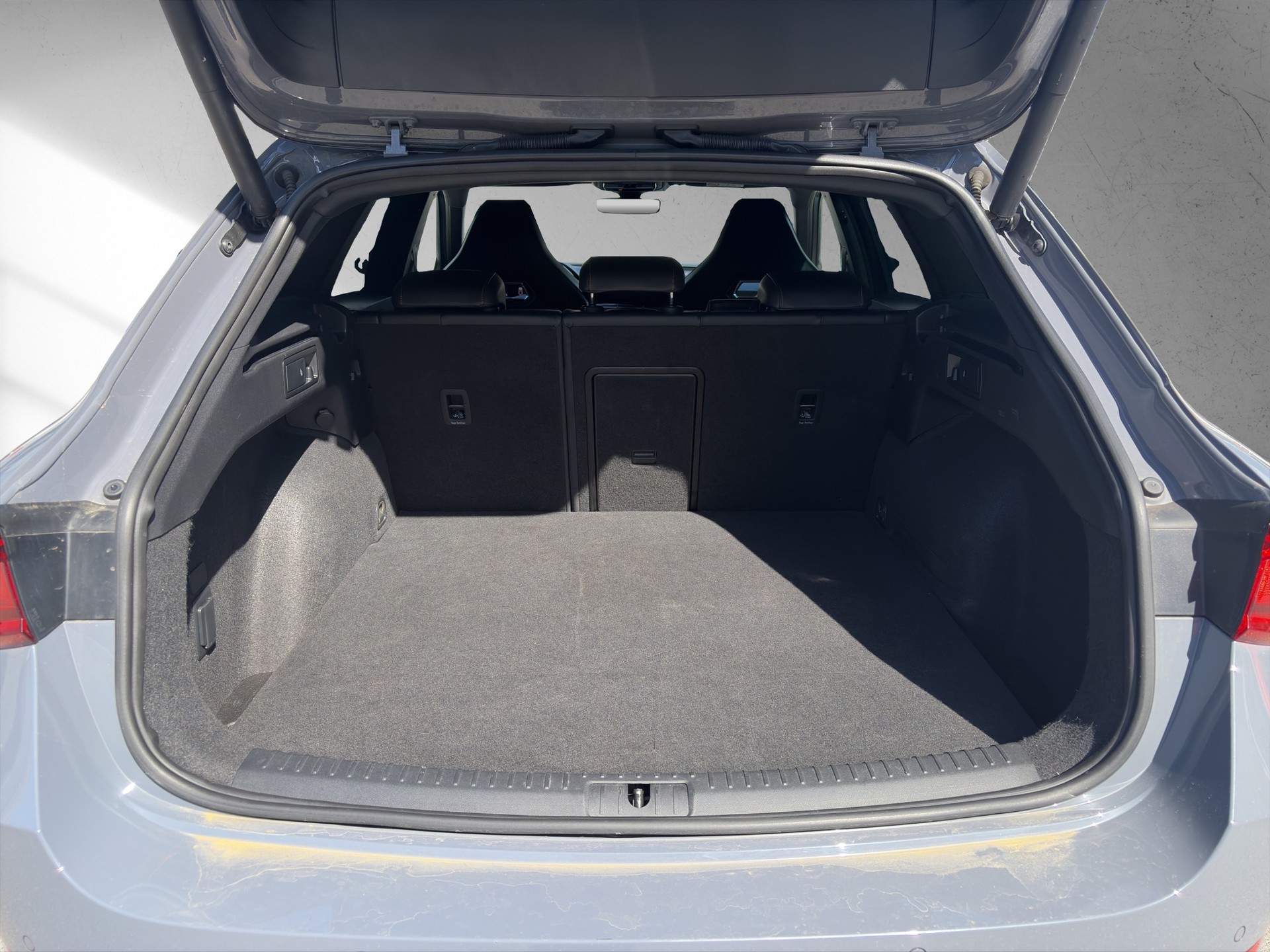 CUPRA LEON ST 1.4 e-HYBRID pHEV DSG-image-8