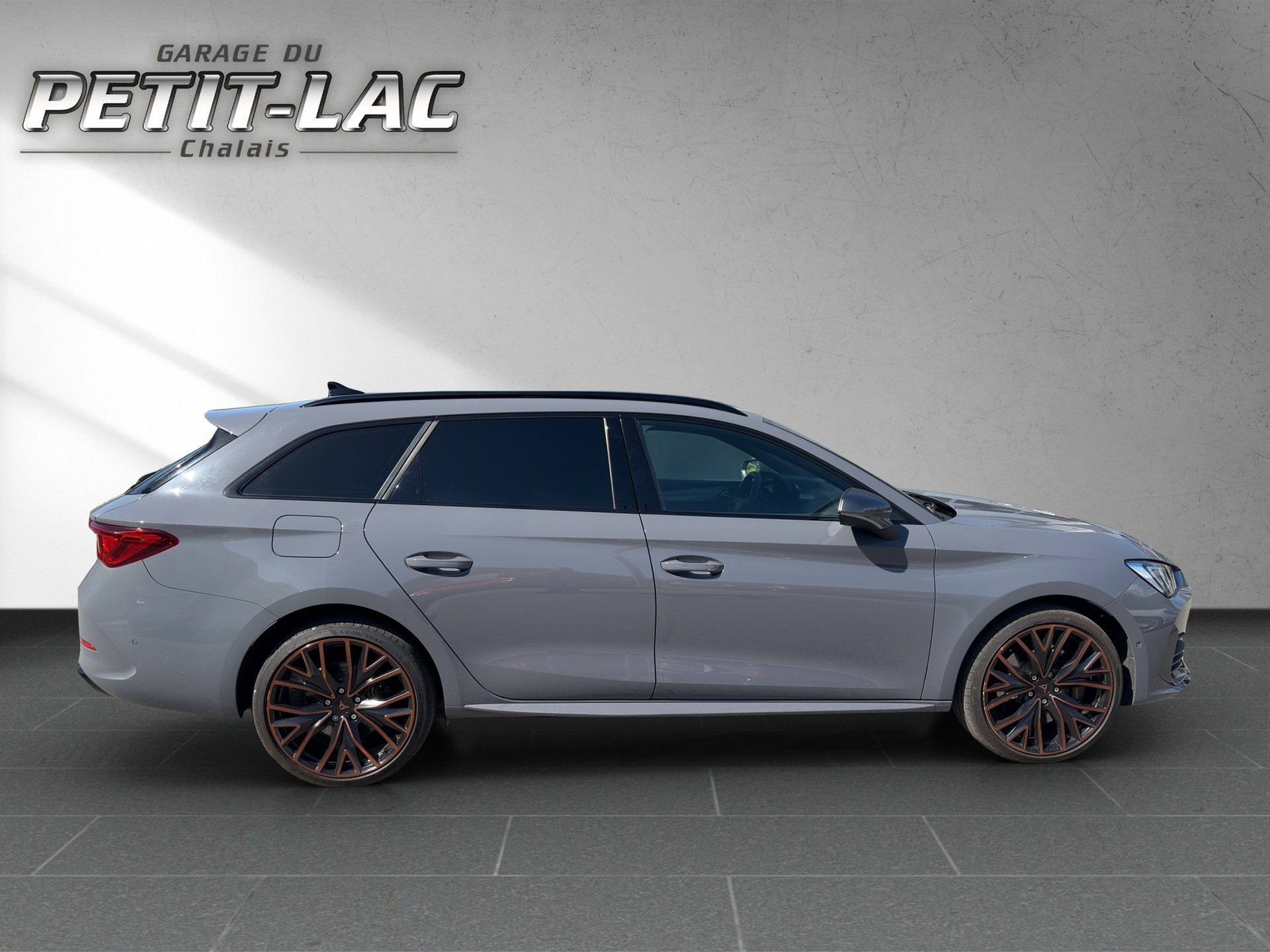 CUPRA LEON ST 1.4 e-HYBRID pHEV DSG-image-1