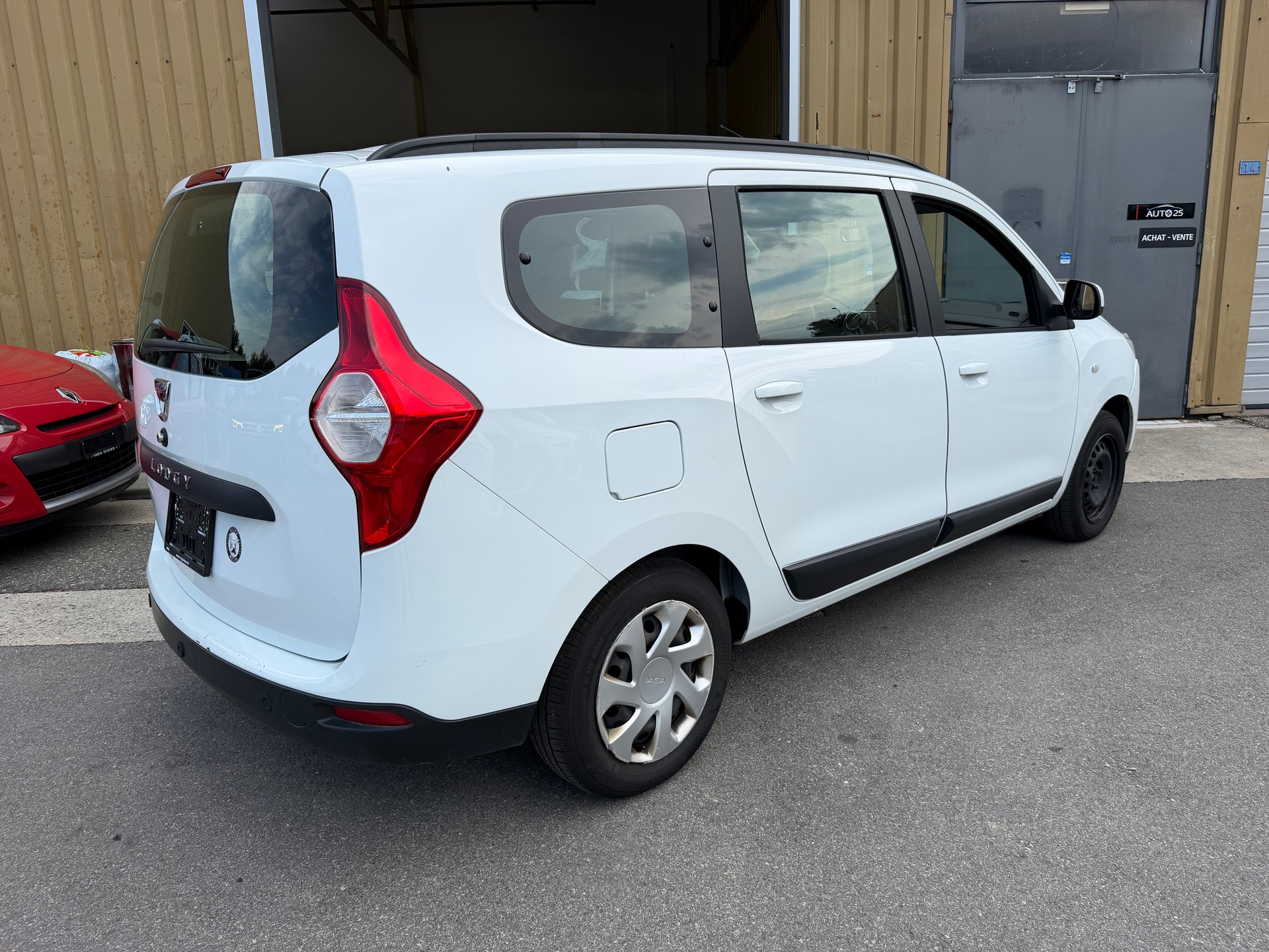 DACIA Lodgy 1.5 dCi Celebration 7 PL-image-2