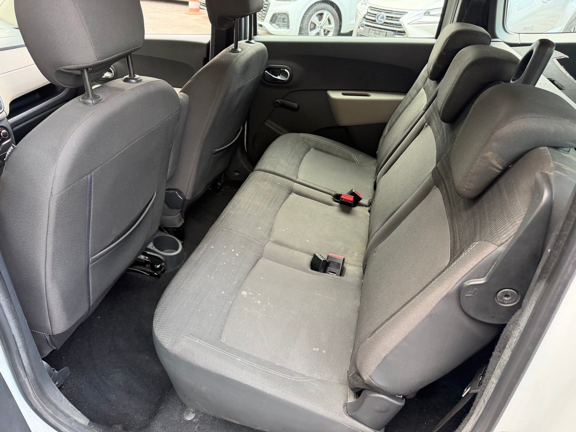 DACIA Lodgy 1.5 dCi Celebration 7 PL-image-10