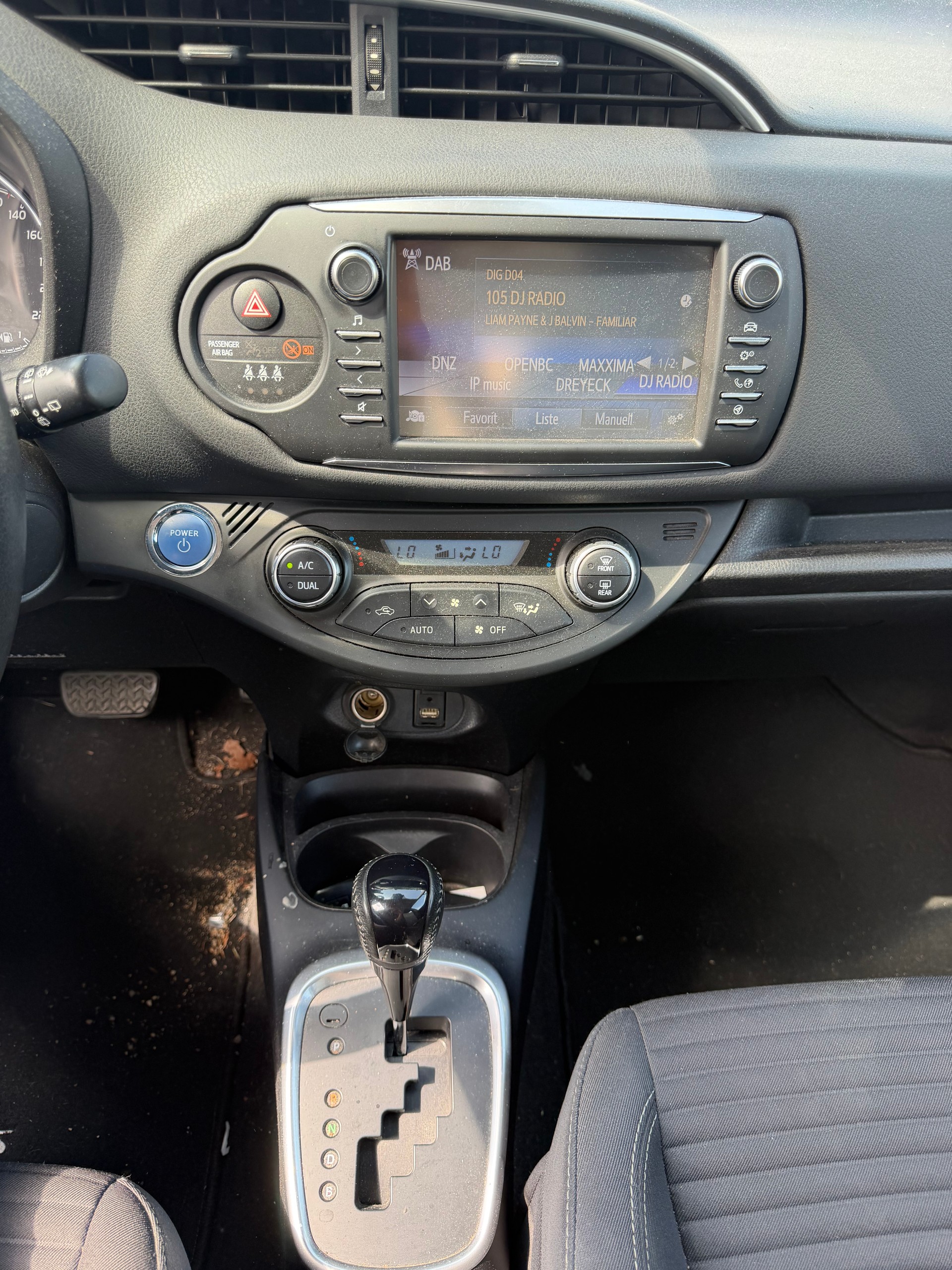 TOYOTA Yaris 1.5 VVT-i Hybrid Trend e-CVT-image-5