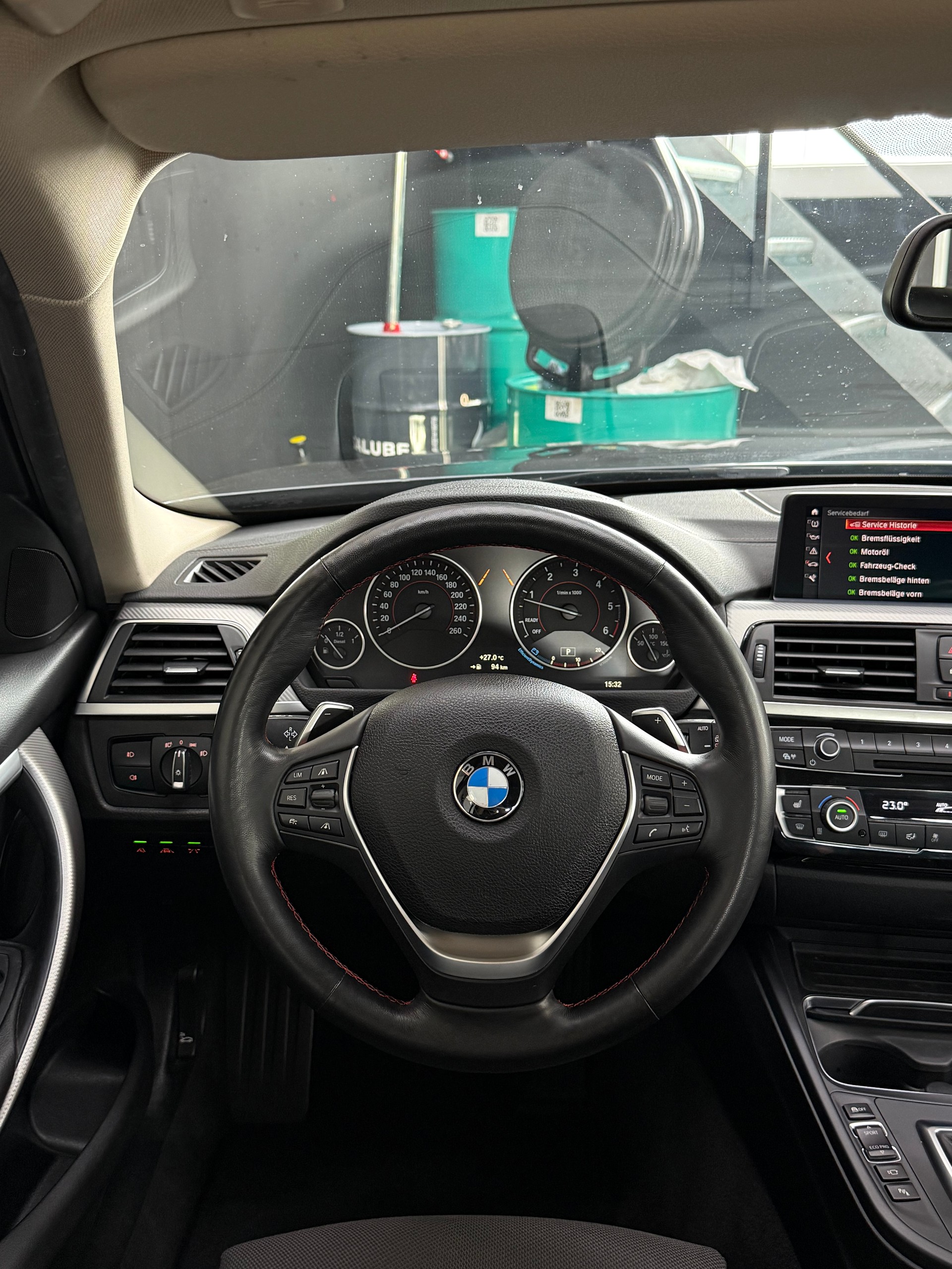 BMW 320d xDrive Touring Frisch ab MFK & Service 1.Hand|CH Fahrzeug|-image-8