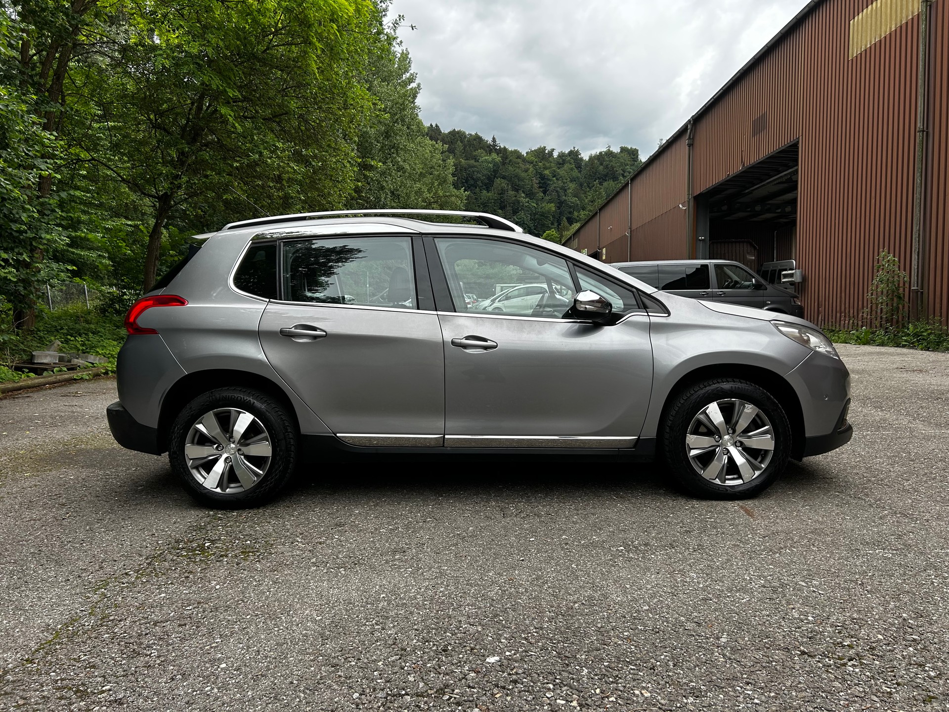 PEUGEOT 2008 1.6 VTI Active Automatic-image-3