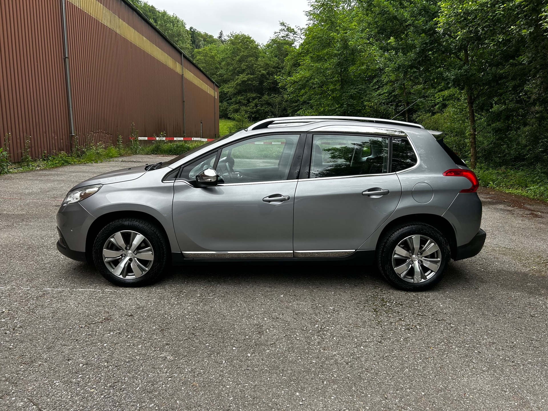 PEUGEOT 2008 1.6 VTI Active Automatic-image-2