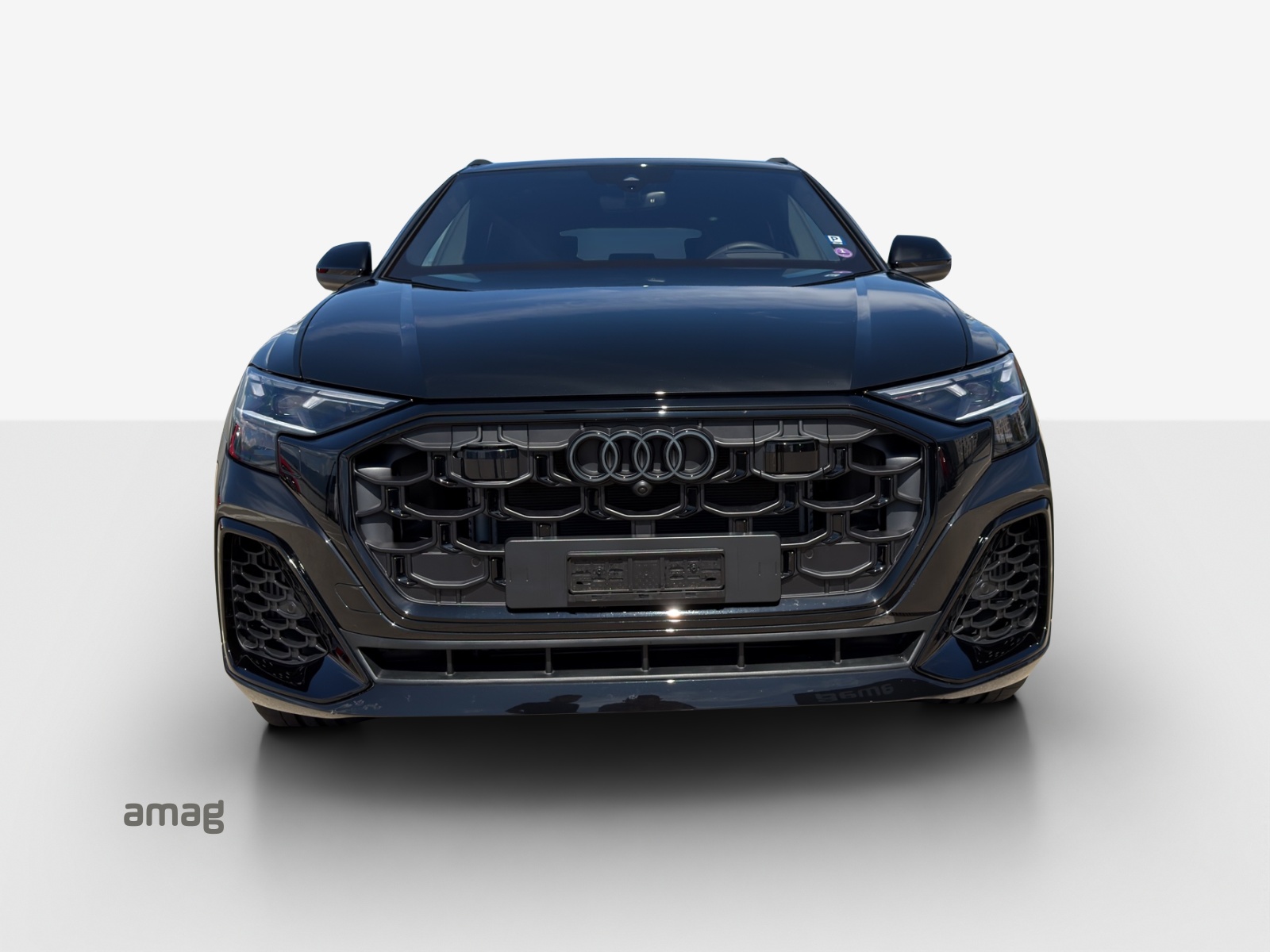 AUDI Q8 55 TFSI e quattro PHEV tiptronic-image-3