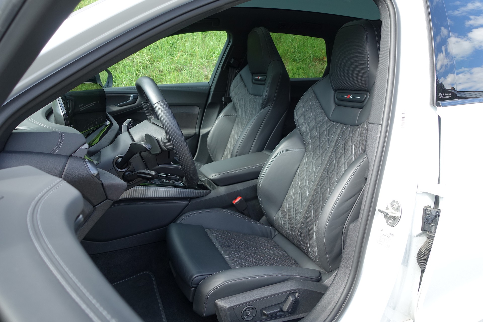 AUDI S5 Avant TFSI quattro S-Tronic-image-5