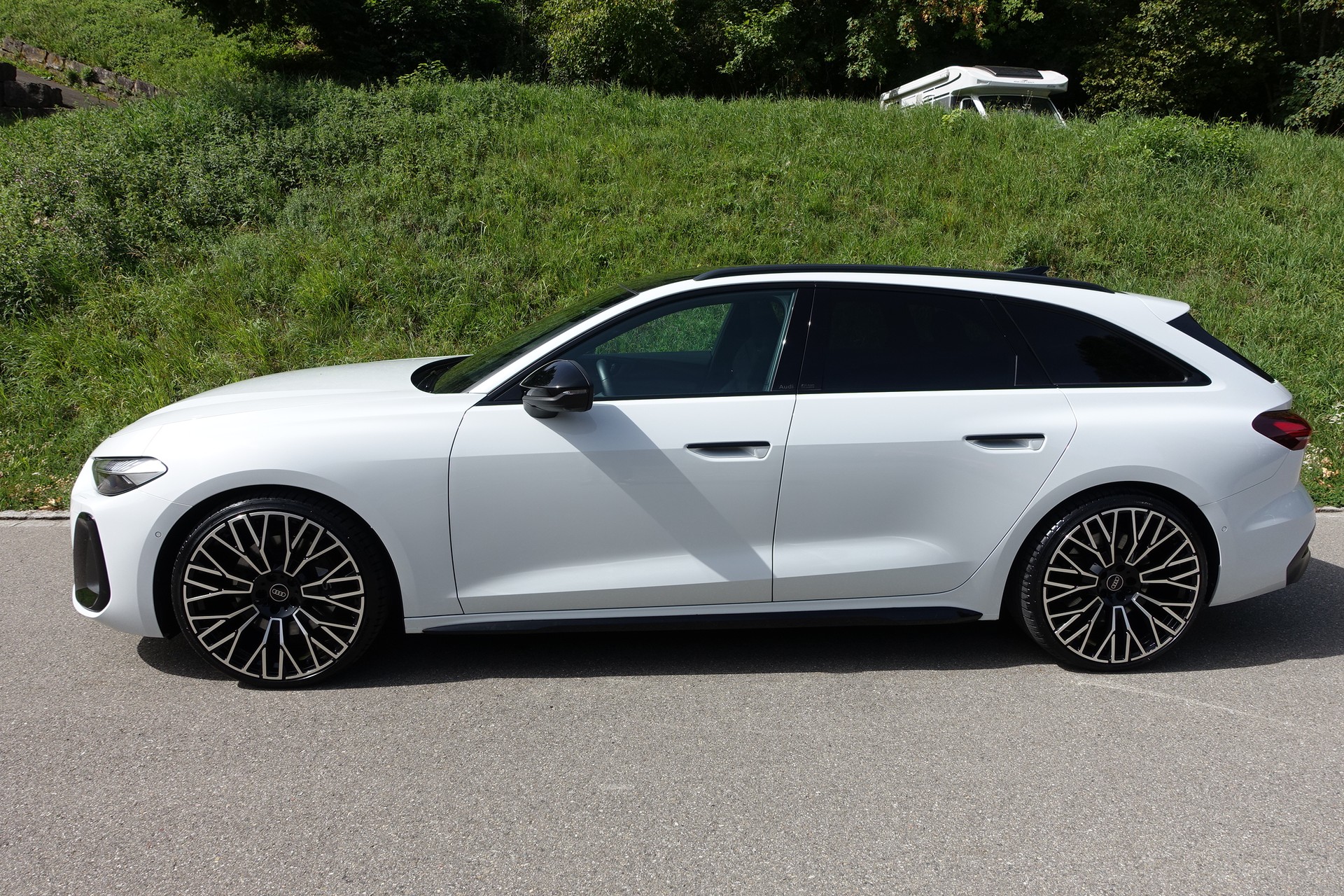 AUDI S5 Avant TFSI quattro S-Tronic-image-2
