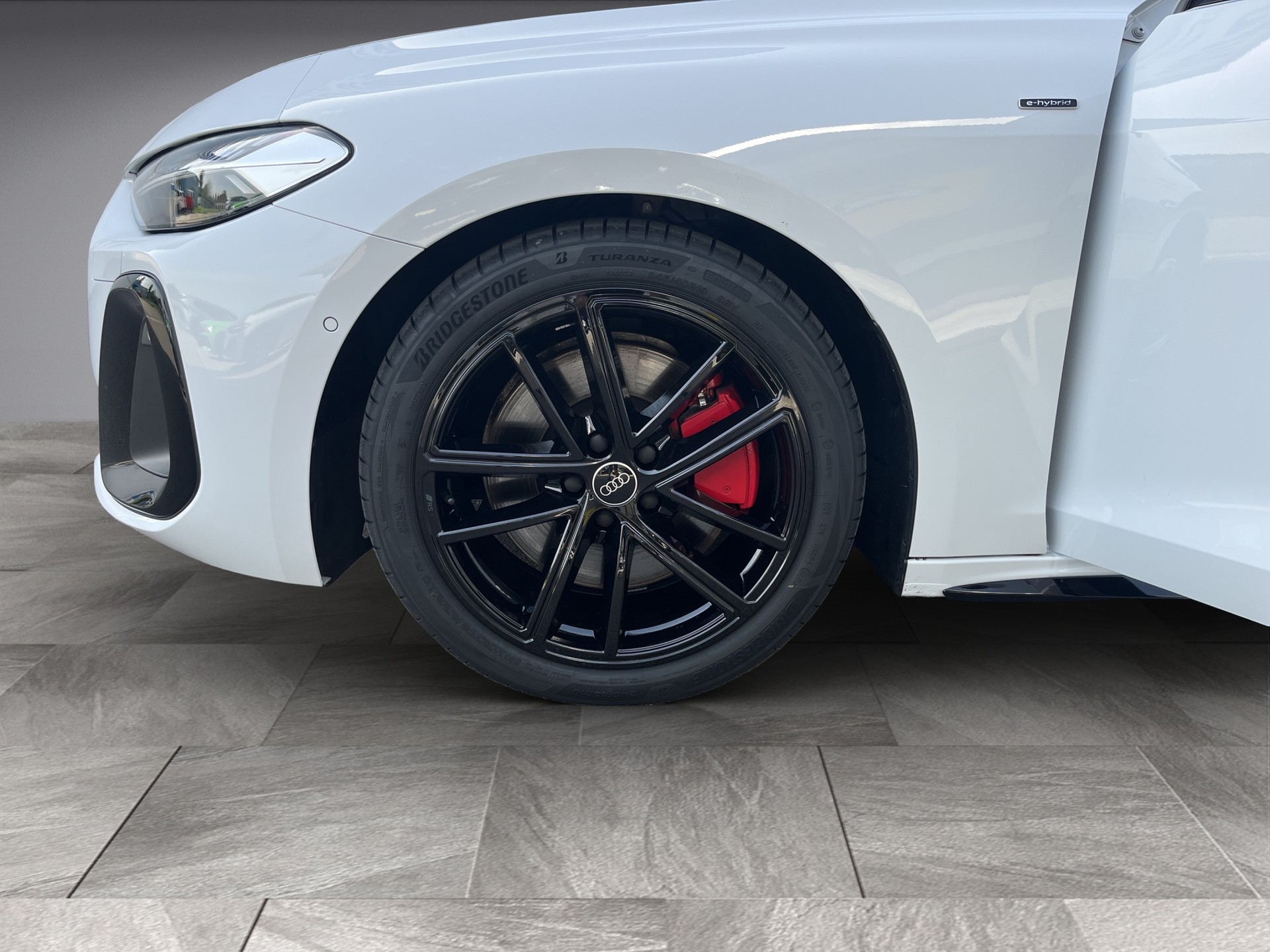 AUDI A5 Avant e-hybrid quattro 270 kW S tronic *Optikpaket-schwarz, AHK, Head-up, Np Fr. 87'520.- (5-Jahre Garantie)*-image-13