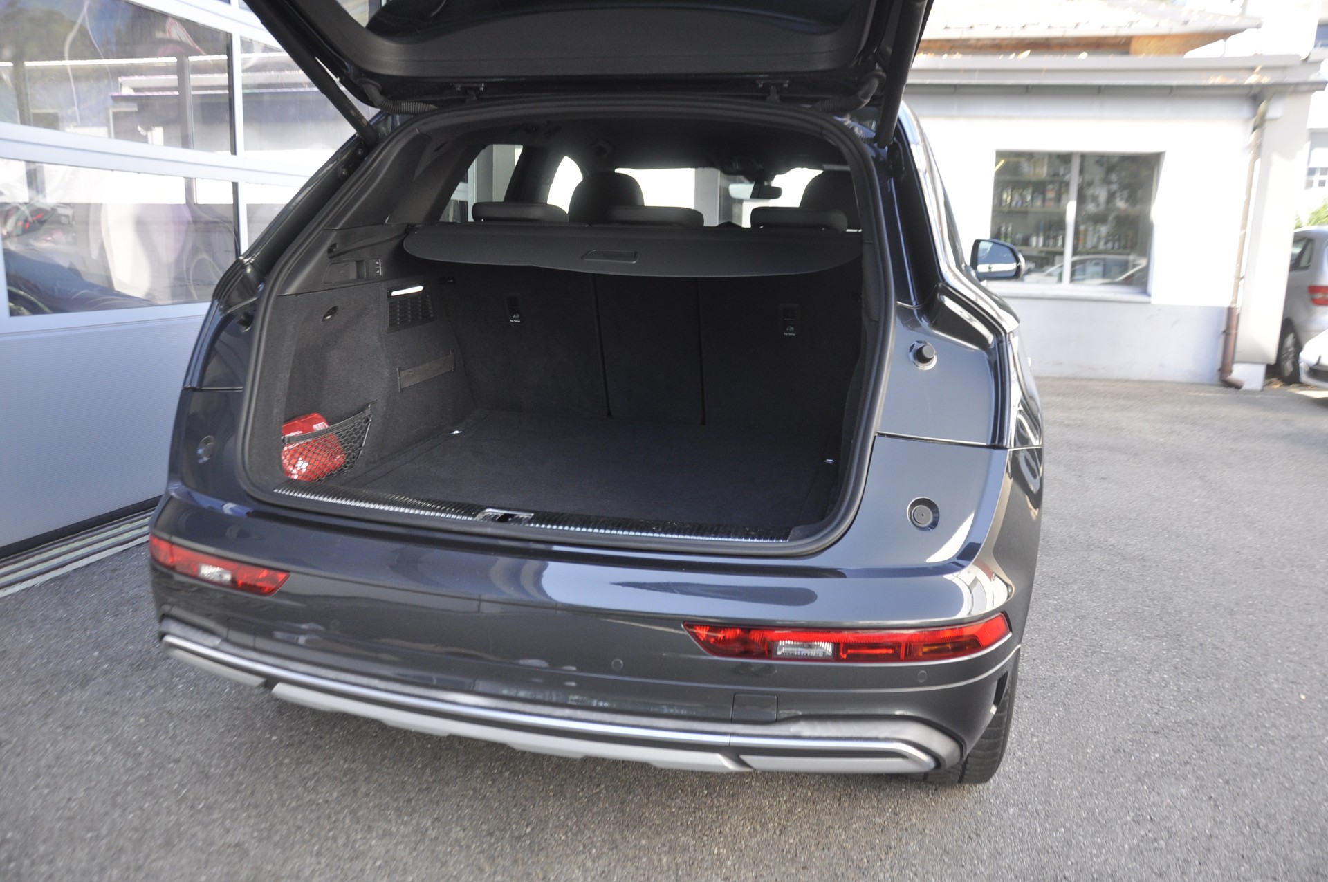 AUDI Q5 Sportback 40 TDI advanced quattro S-tronic S line-image-14