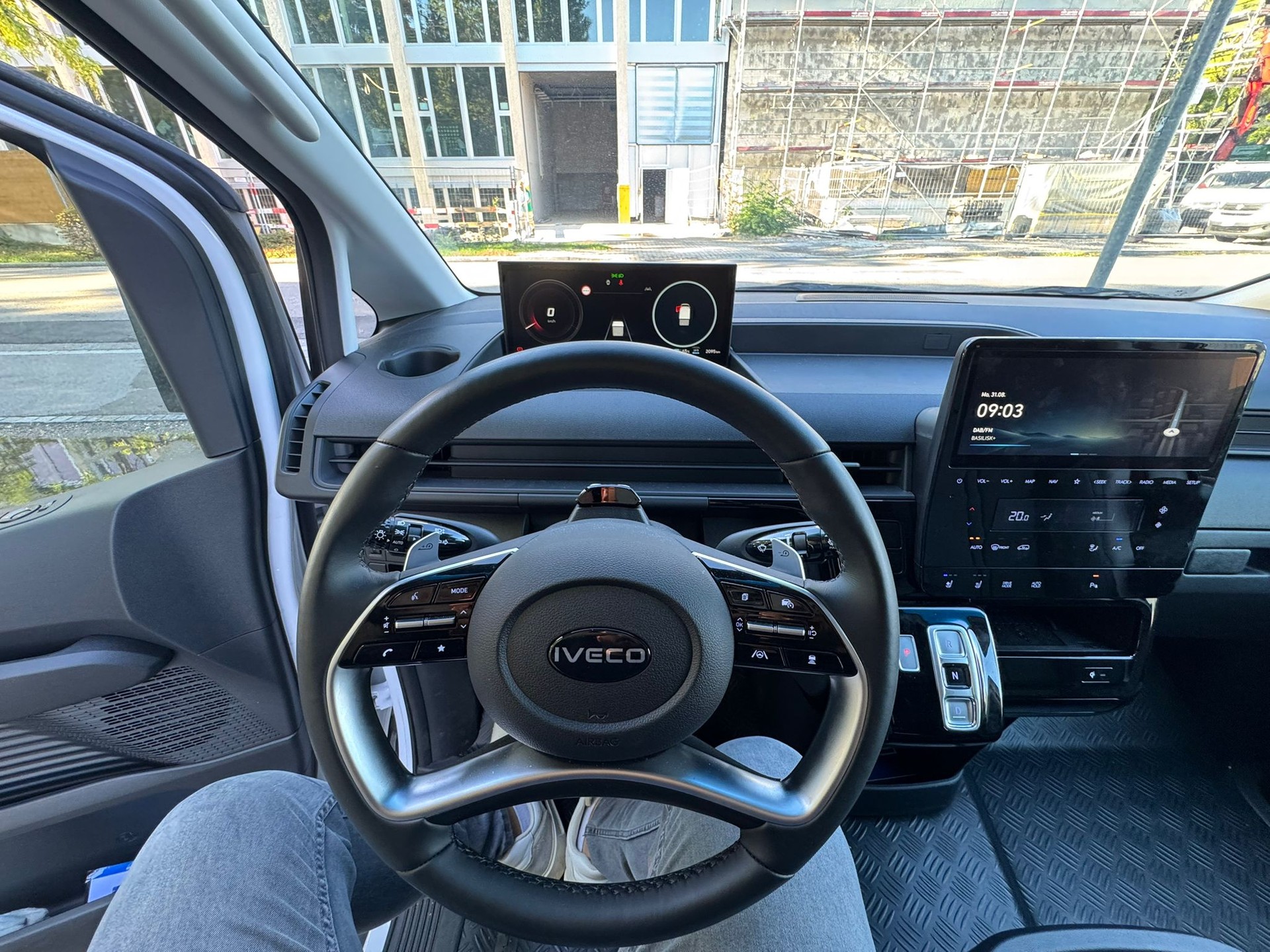 IVECO eMoovy mit Brücke-image-6