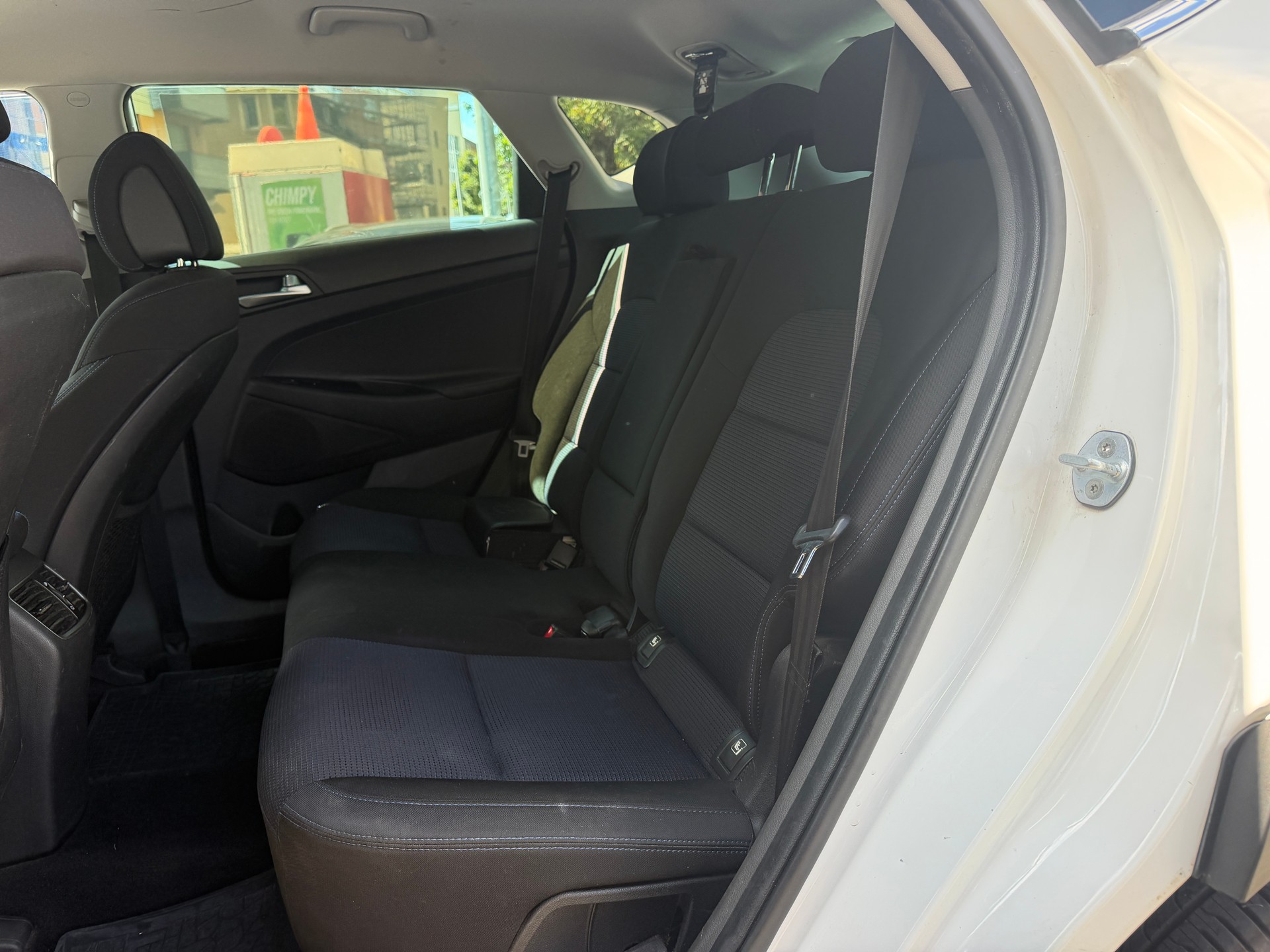 HYUNDAI Tucson 2.0 CRDI Plena 4WD Automatic-image-8