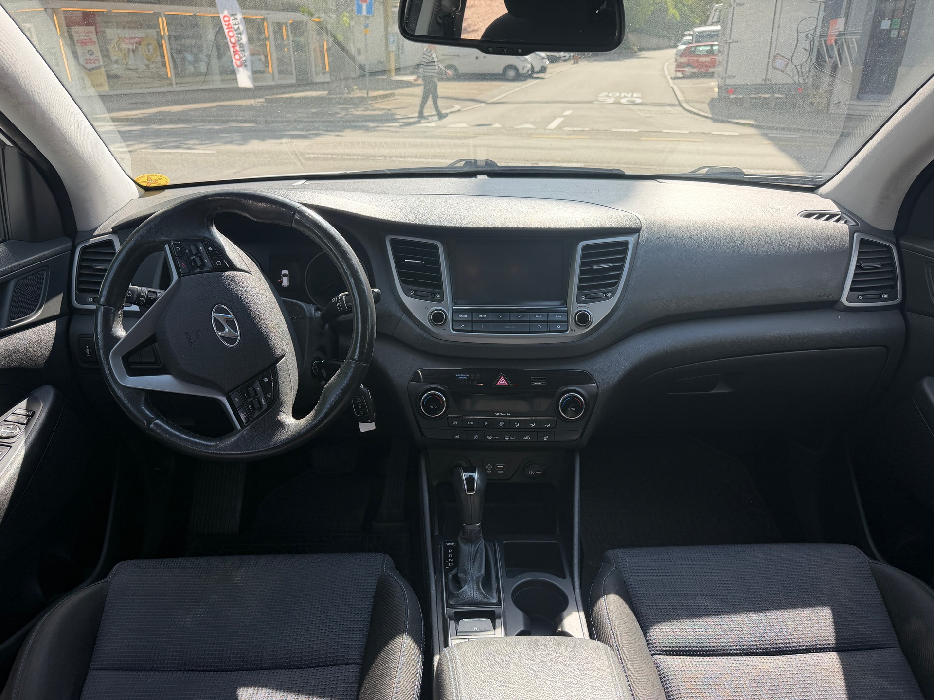 HYUNDAI Tucson 2.0 CRDI Plena 4WD Automatic-image-7