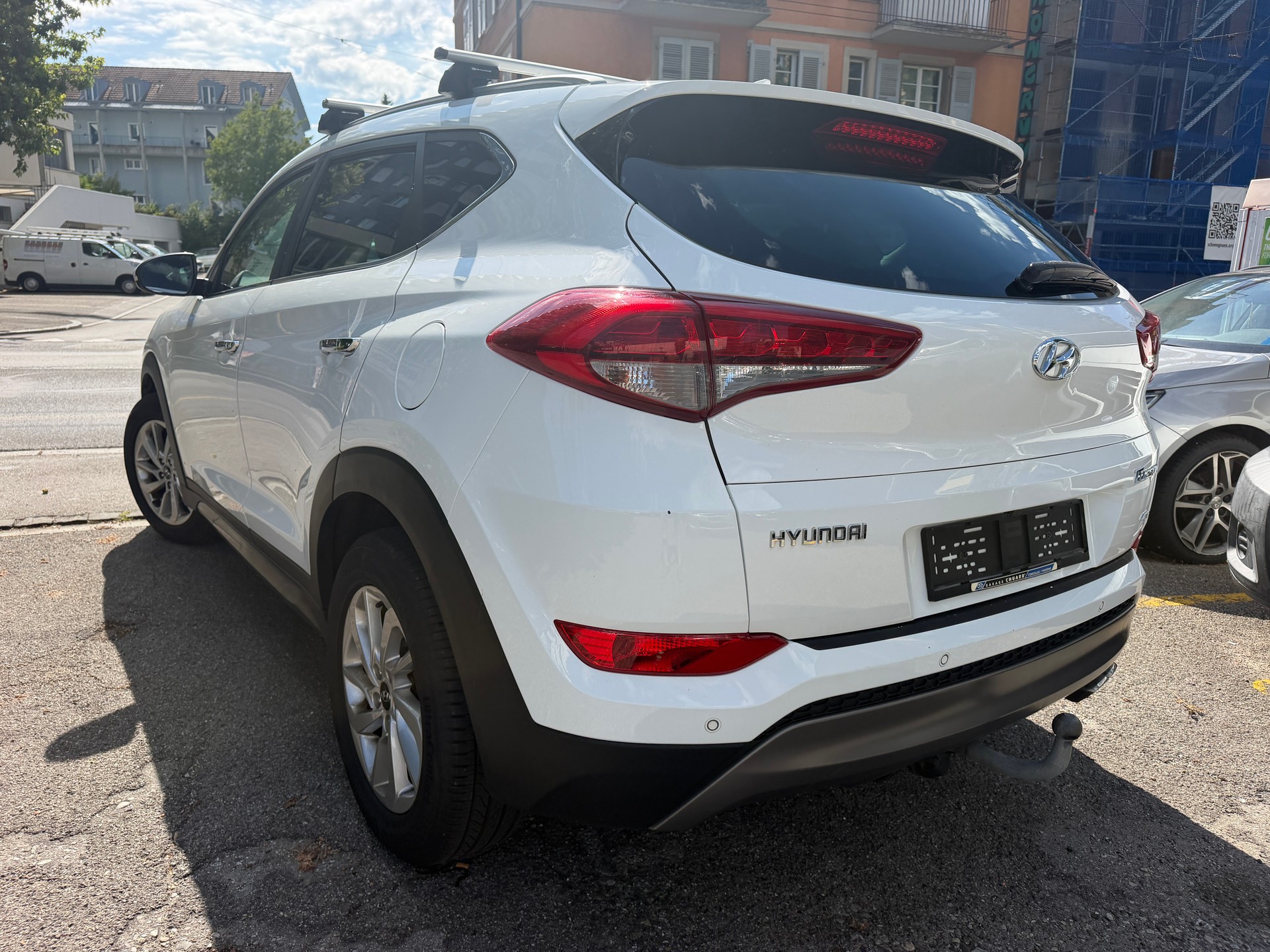 HYUNDAI Tucson 2.0 CRDI Plena 4WD Automatic-image-5