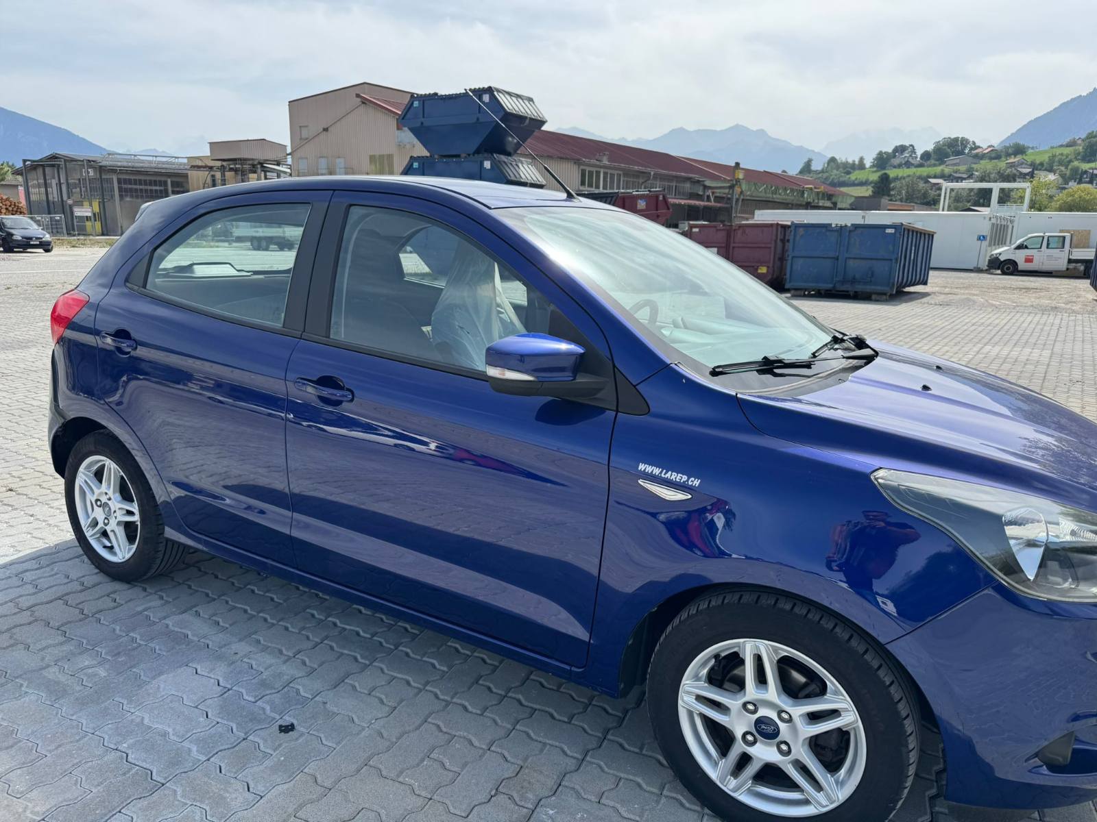 FORD KA+ 1.2 Ti-VCT White Edition-showroom-element-1