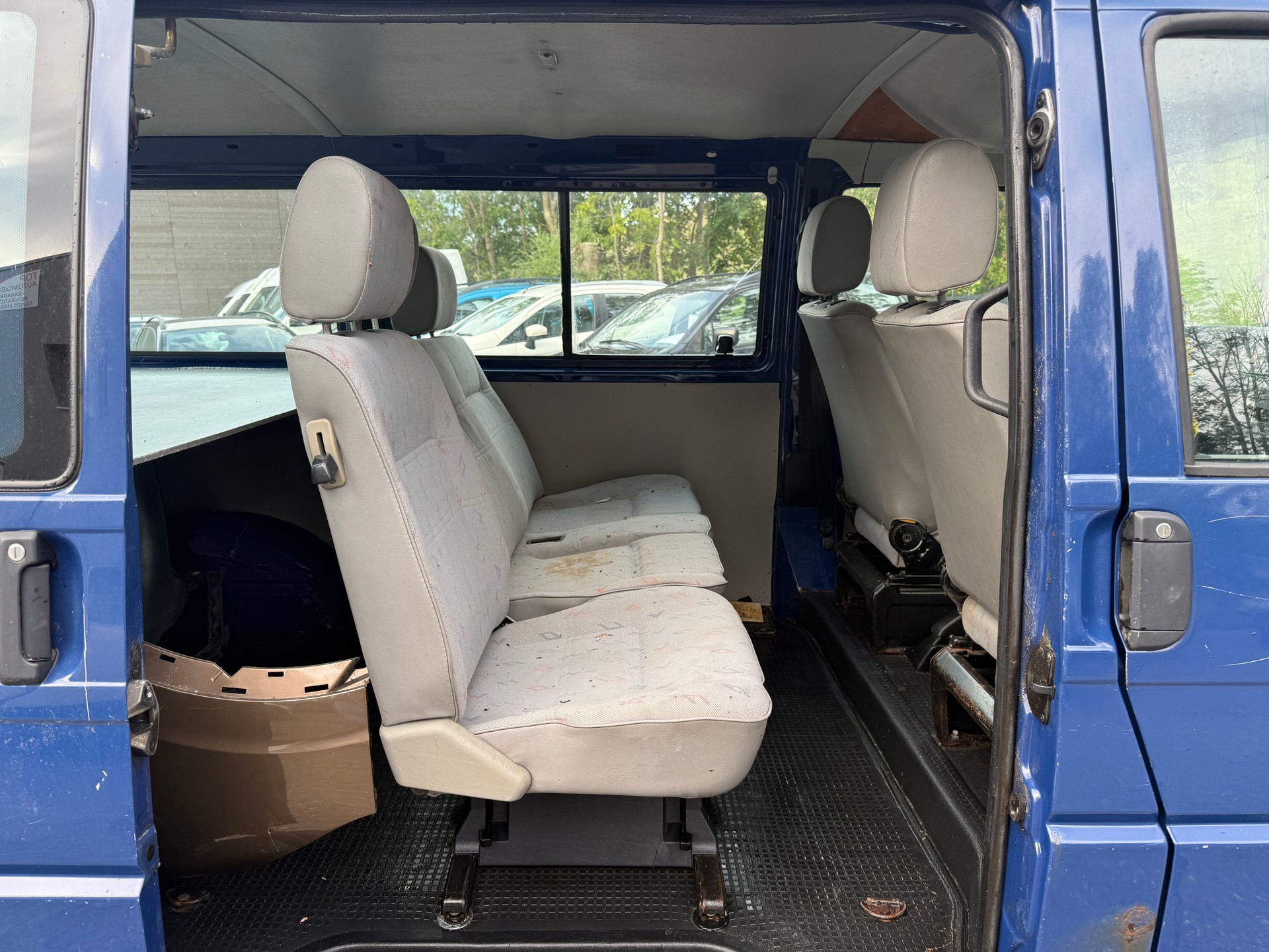 VW T4 Caravelle 2.5TDI ABS-image-6