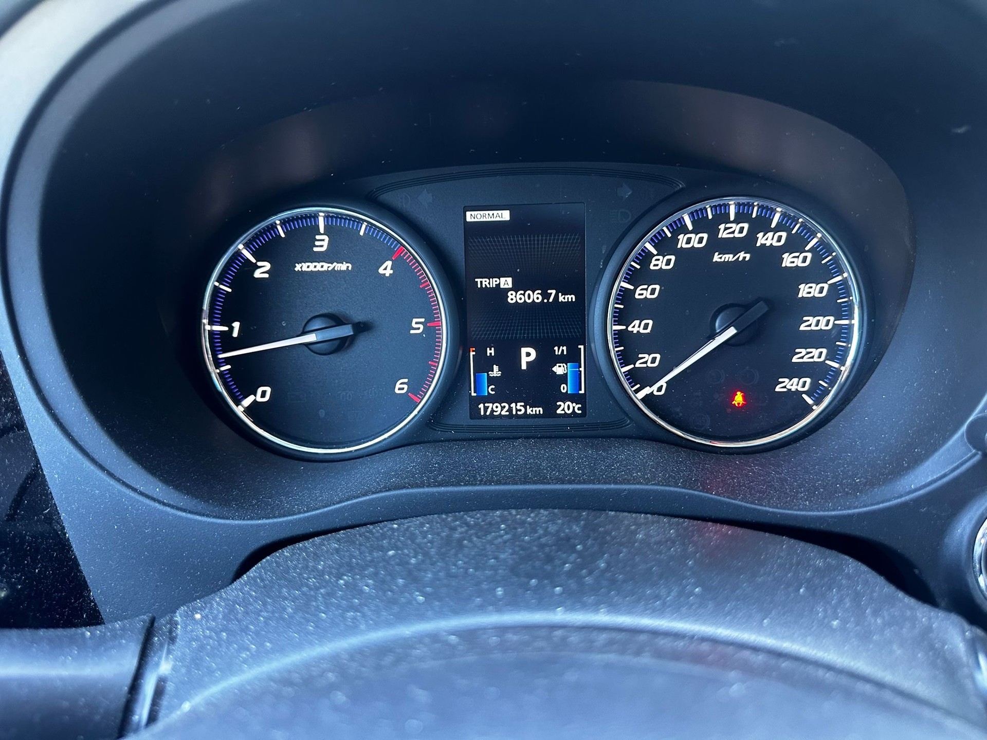 MITSUBISHI Outlander 2.2 DID Diamond 4WD Automatic-image-10