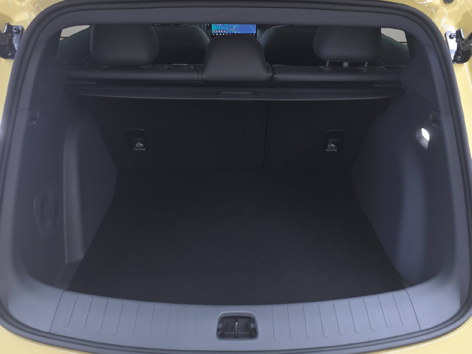 LEAPMOTOR B05 EV-image-9