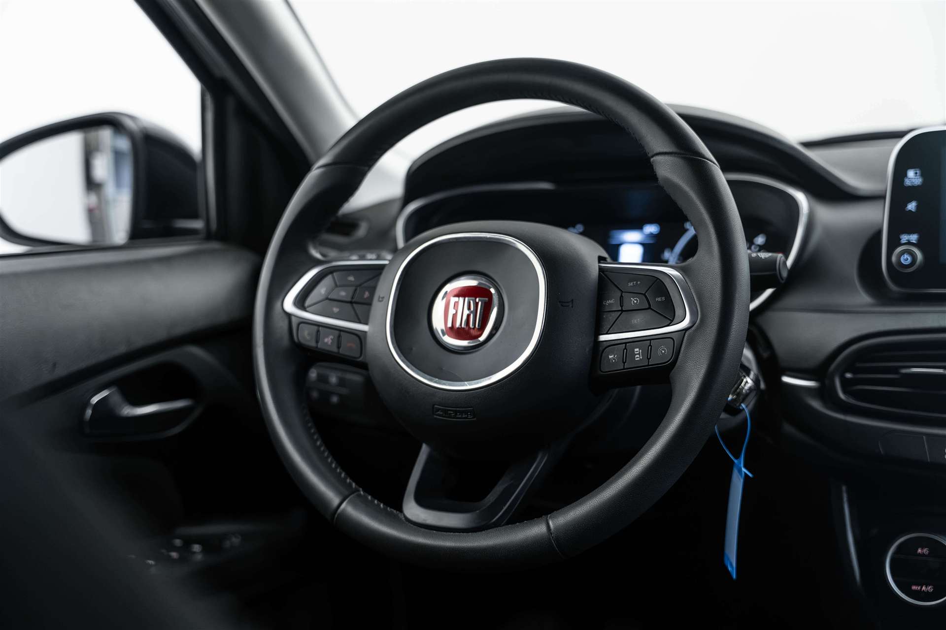 FIAT Tipo 1.6MJ Station Wagon Lounge-image-9