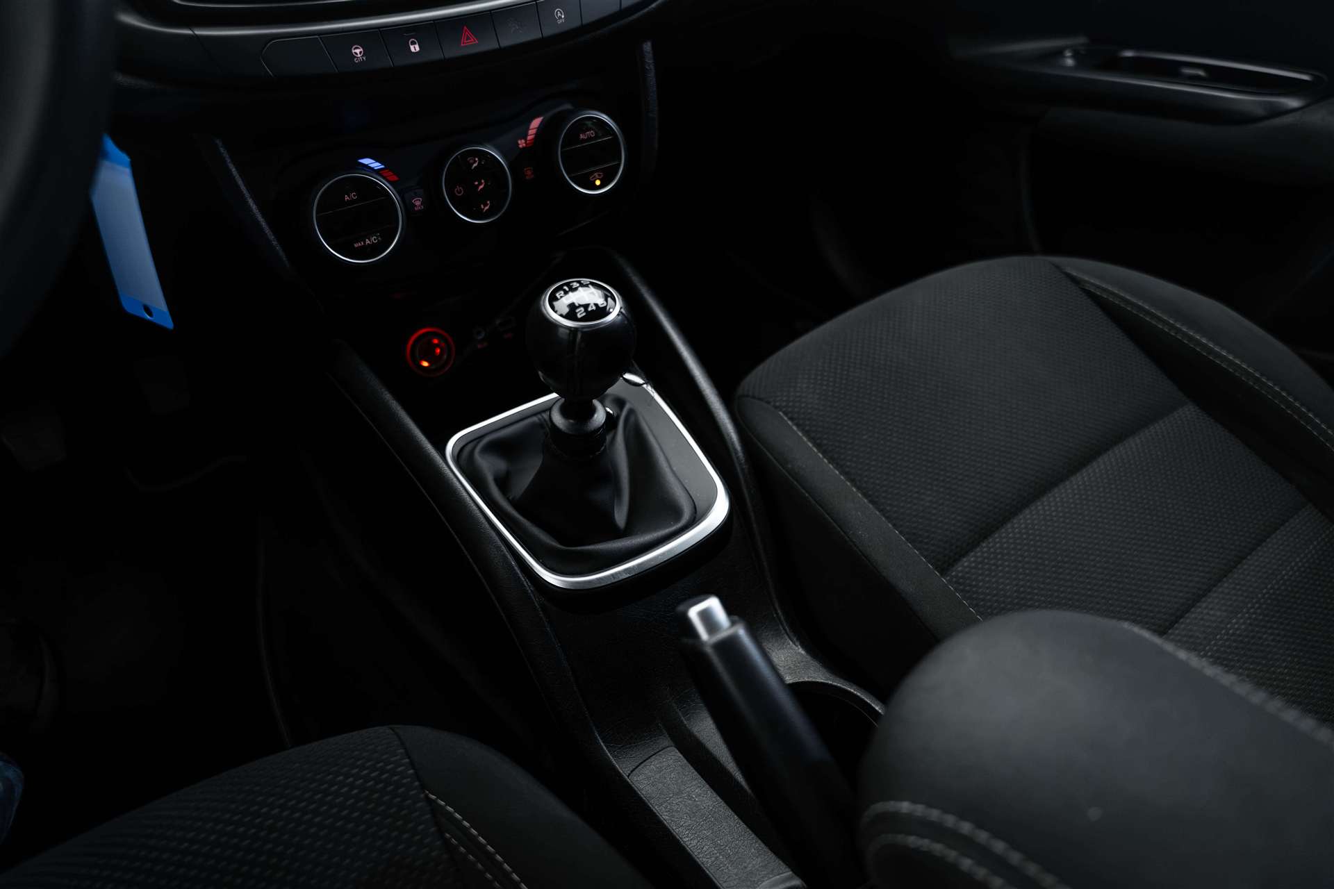 FIAT Tipo 1.6MJ Station Wagon Lounge-image-24