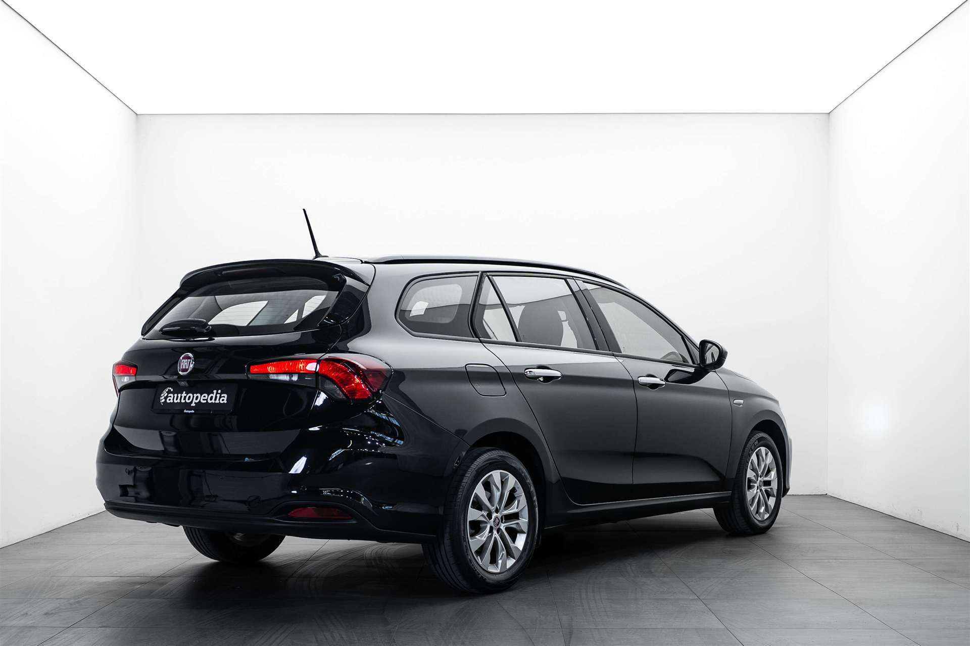 FIAT Tipo 1.6MJ Station Wagon Lounge-image-2