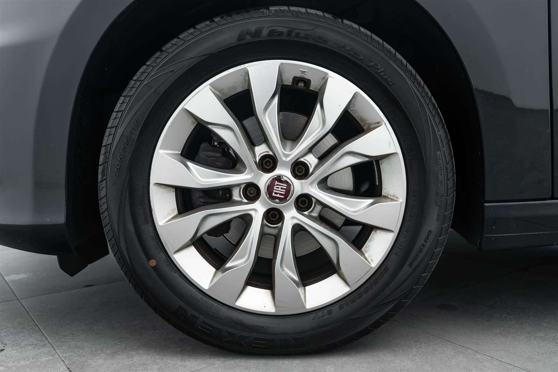 FIAT Tipo 1.6MJ Station Wagon Lounge-image-5