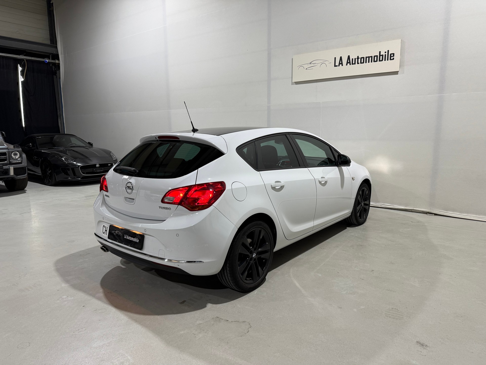 OPEL Astra 1.4i 16V Turbo Sport-image-8