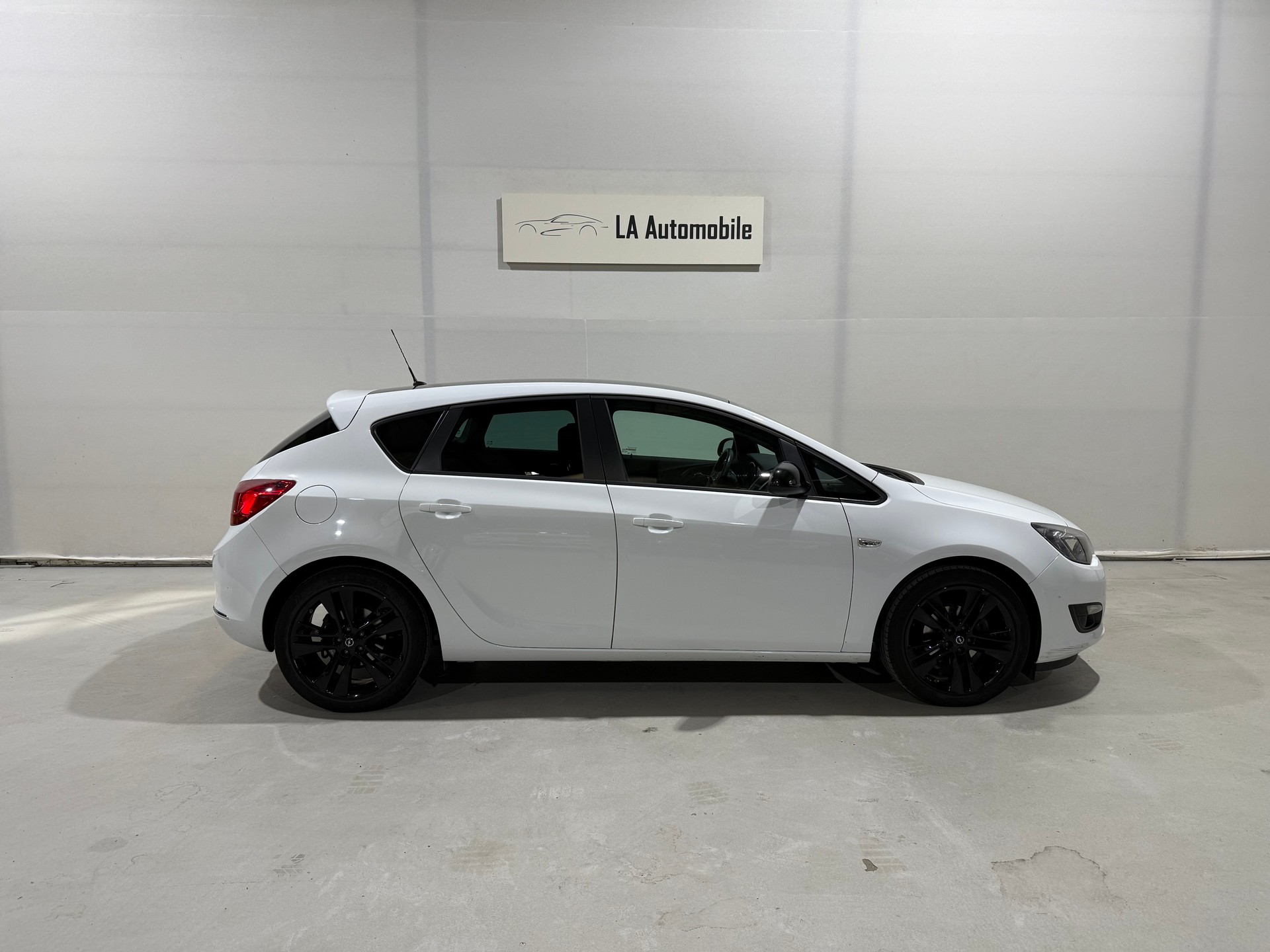 OPEL Astra 1.4i 16V Turbo Sport-image-6