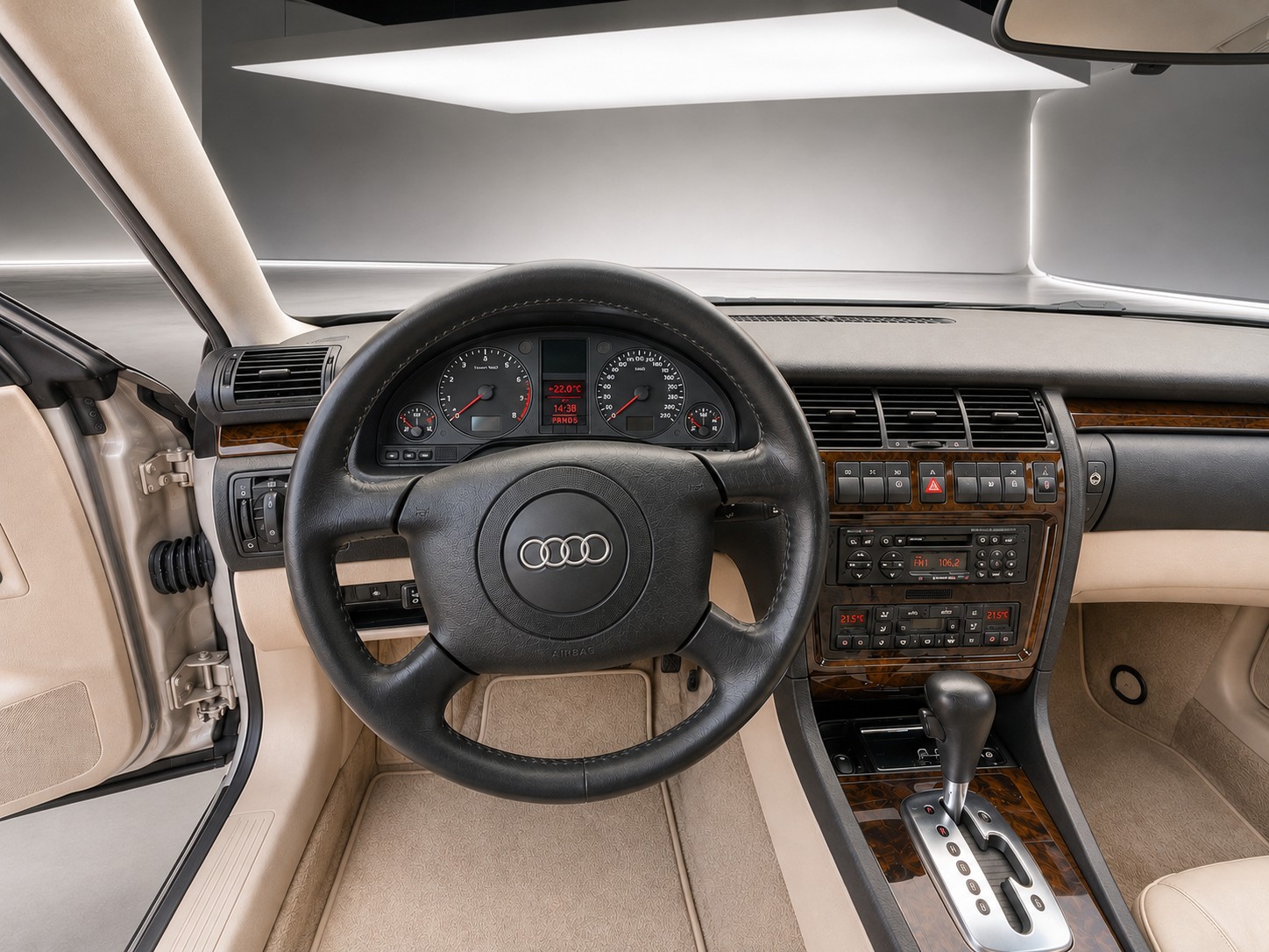 AUDI A8 2.8 30V-image-5