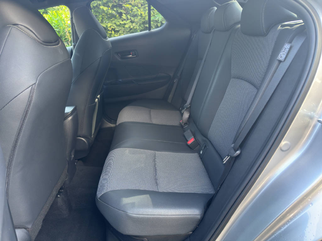 TOYOTA C-HR 2.0 HEV Style 4x4-image-15