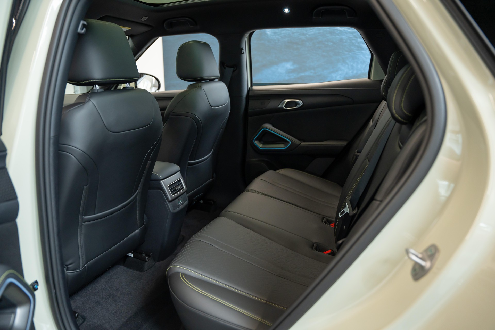 BYD Atto 2 EV Active-image-12