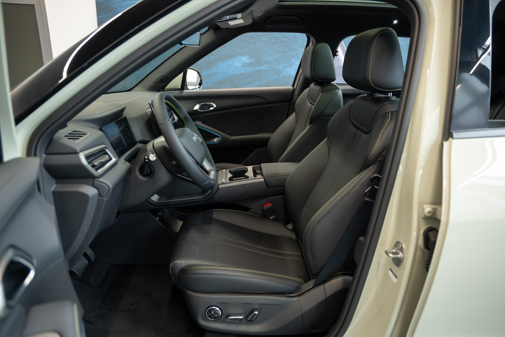 BYD Atto 2 EV Active-image-10