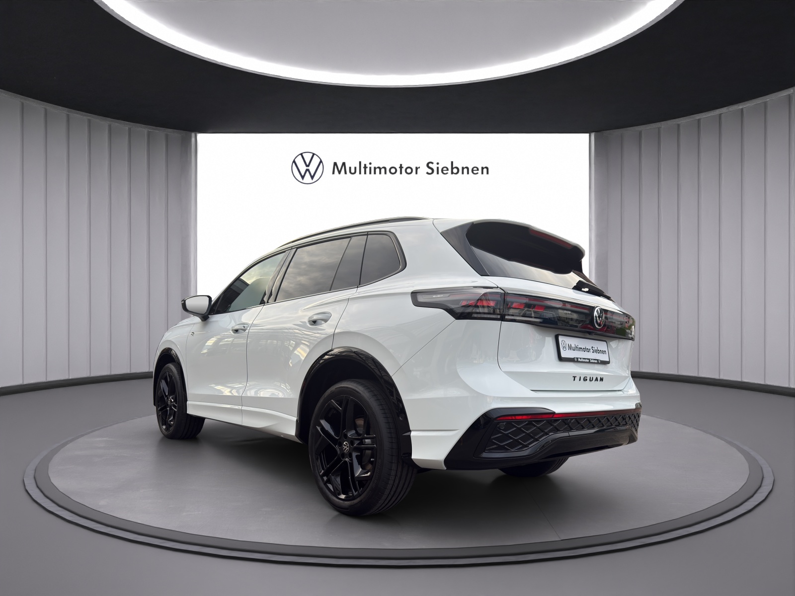 VW Tiguan 2.0 TSI DSG R-Line United 4Motion-image-2