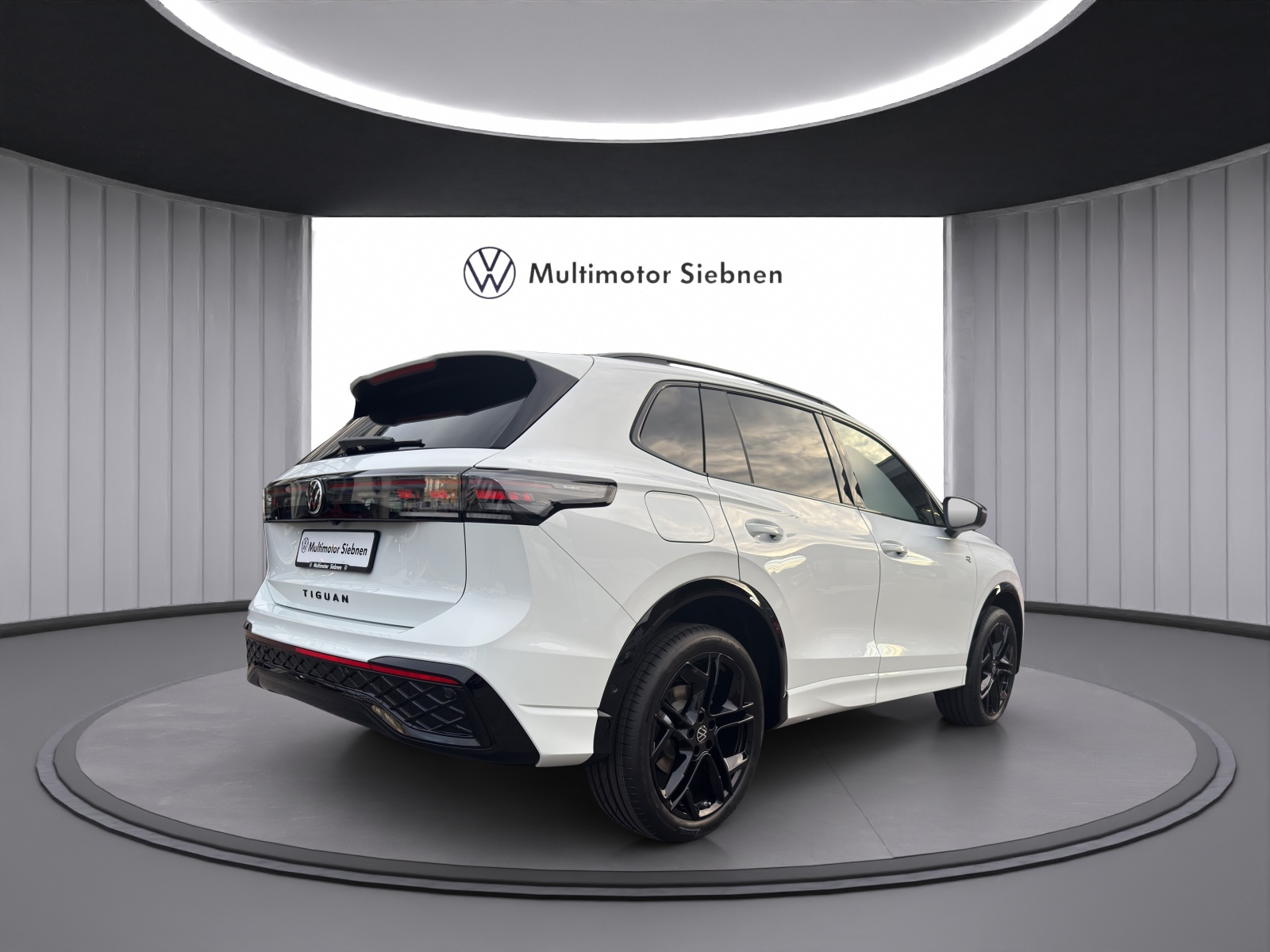 VW Tiguan 2.0 TSI DSG R-Line United 4Motion-image-4