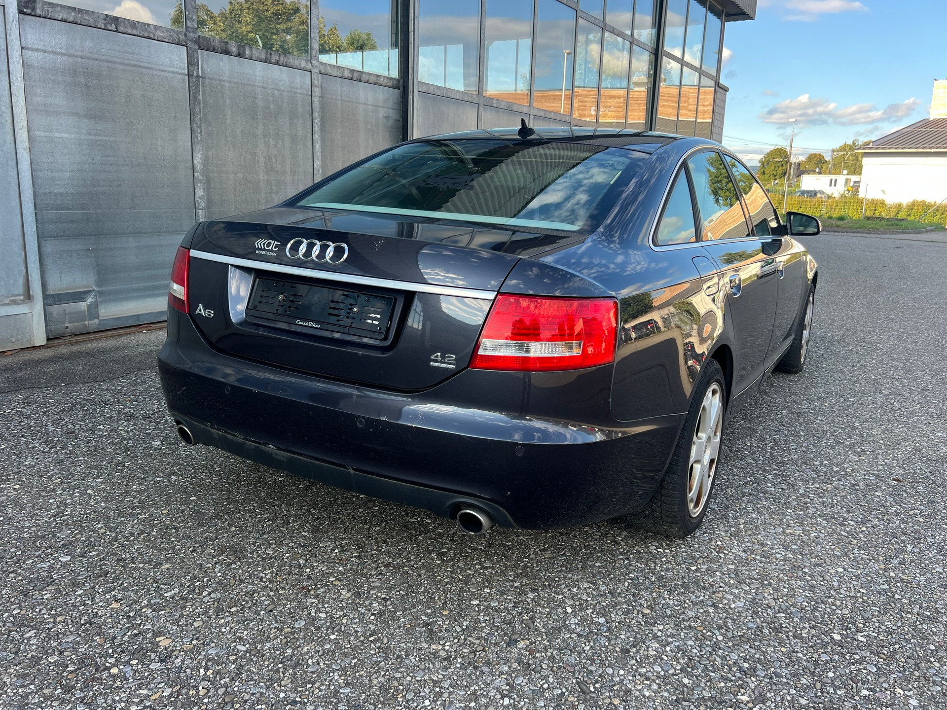AUDI A6 Limousine 4.2 V8 quattro tiptronic-image-2