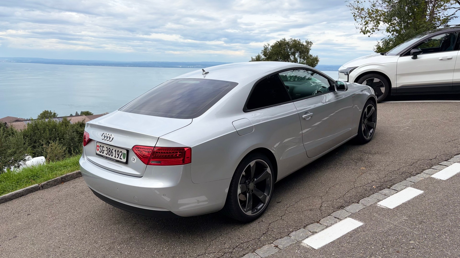 AUDI 2.0 TDI 177 quattro S-Tr.-image-3