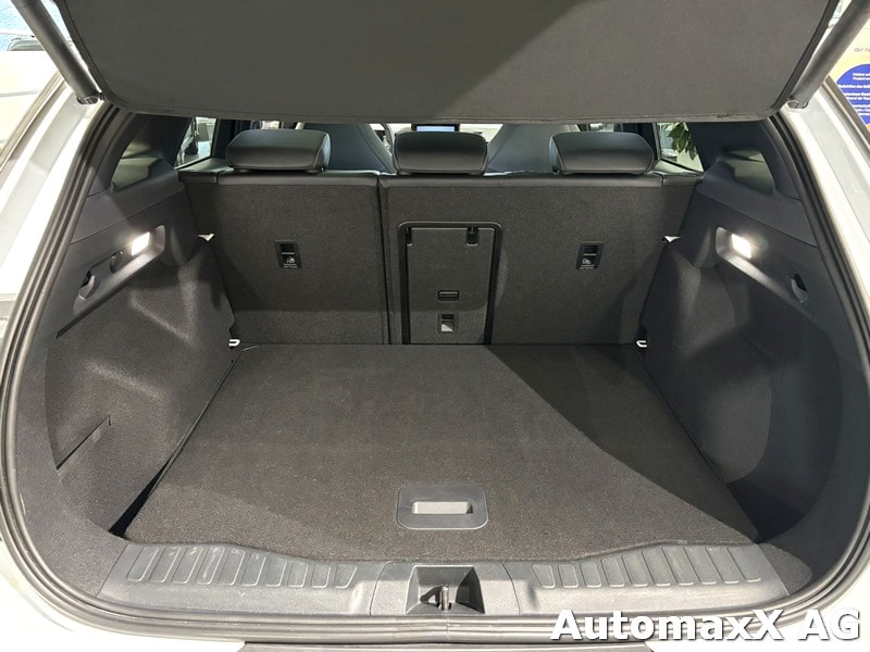 FORD Explorer Extended Range Premium AWD-image-14