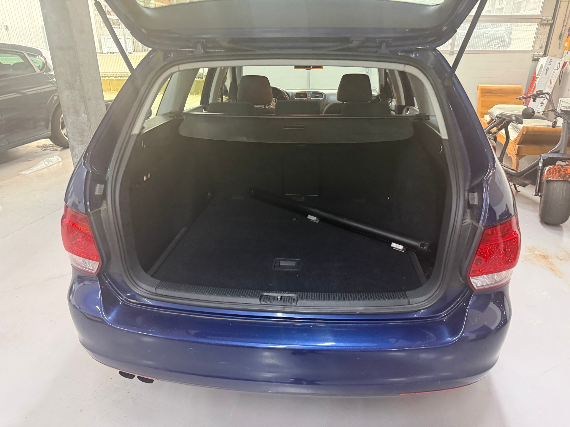 VW Golf Variant 1.4 TSI Comfortline DSG-image-8