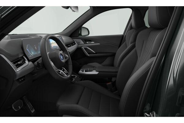 BMW X1 30e M Sport Pro xDrive U11 (CH) AHK ** Action Leasing à 2.88% Jusqu'au 30.09.2026 **-image-2