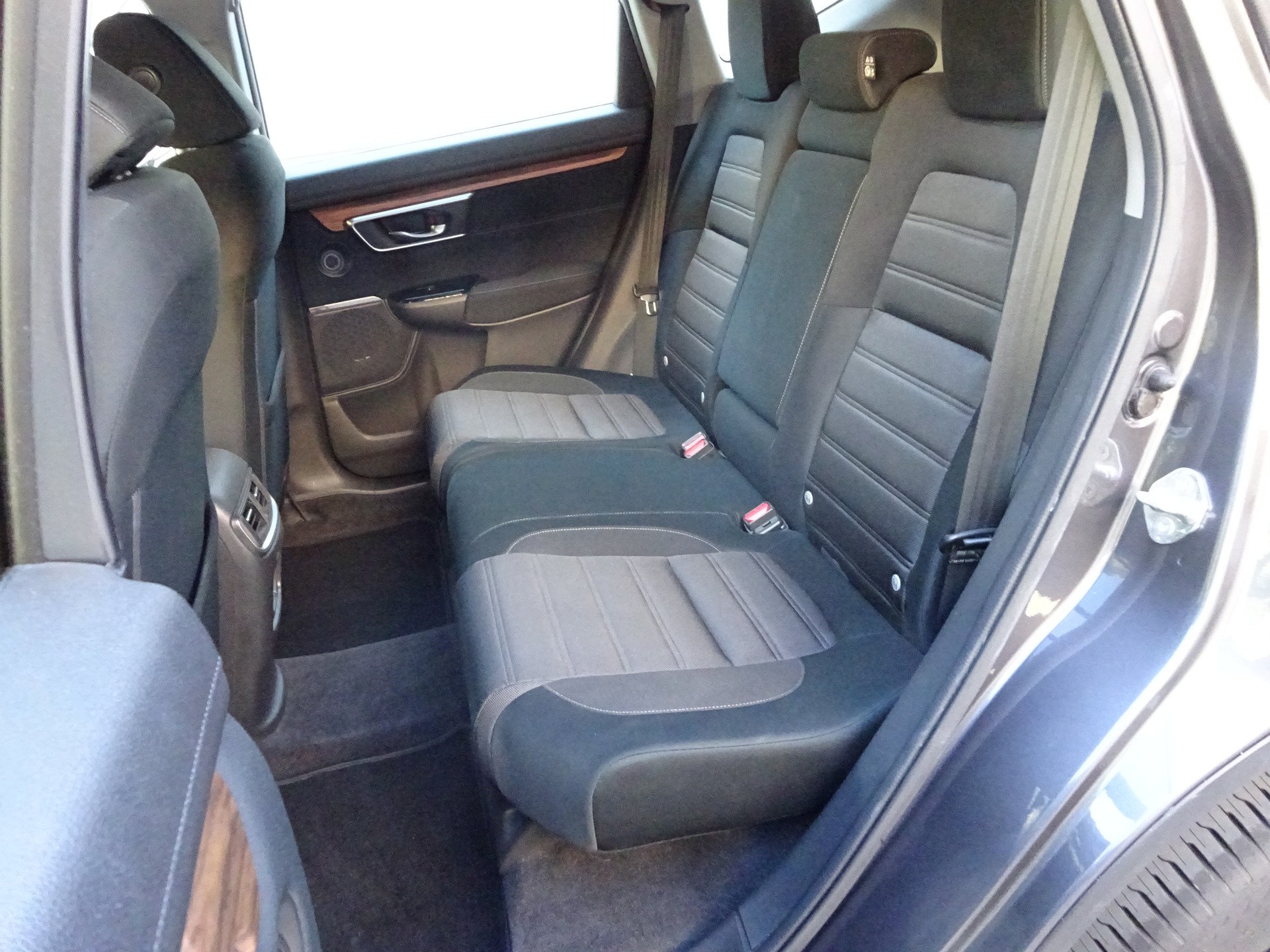 HONDA CR-V 1.5 i-VTEC Elegance 4WD Automatic-image-9