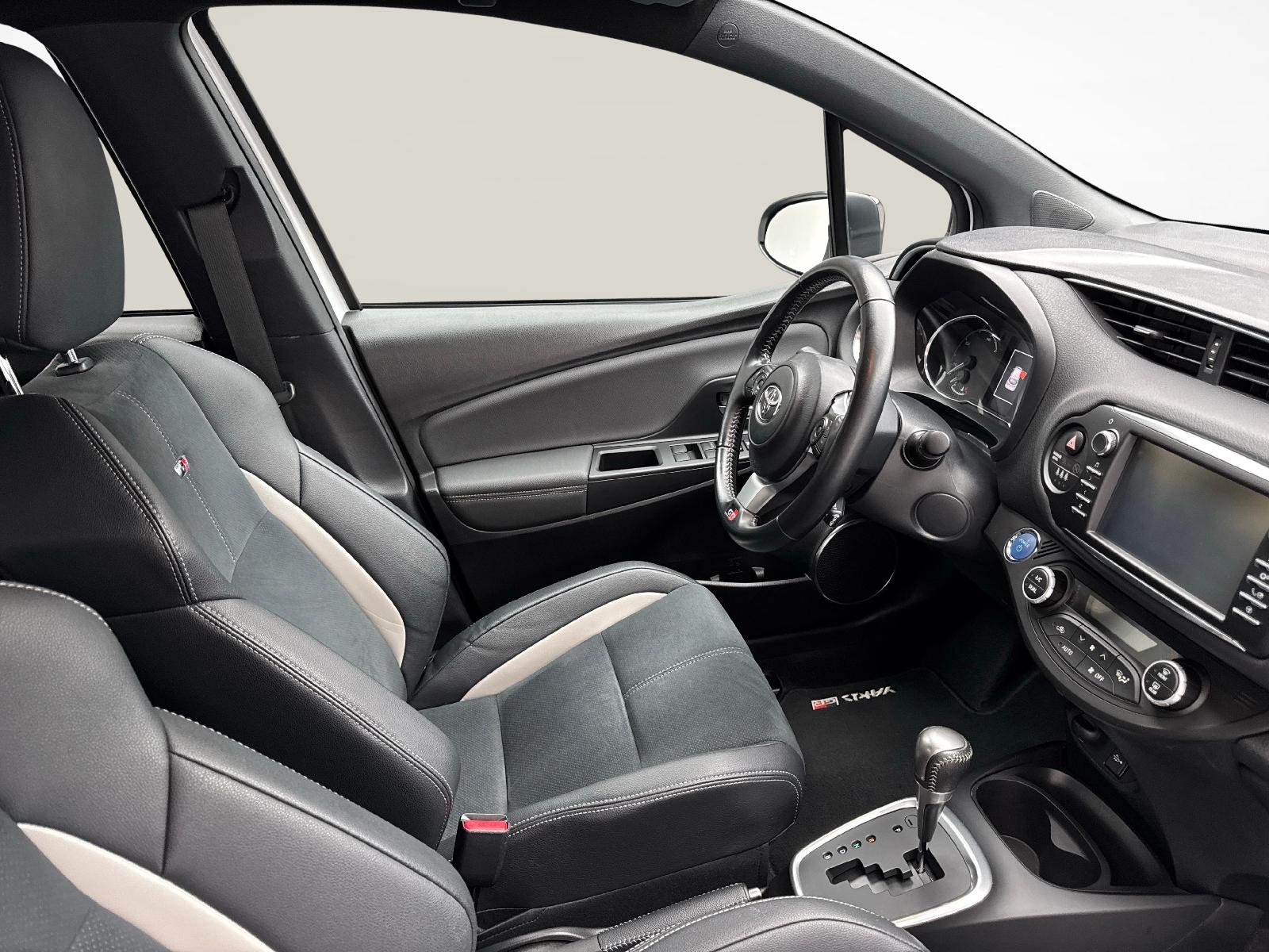 TOYOTA Yaris 1.5 VVT-i HSD GR-S-image-9