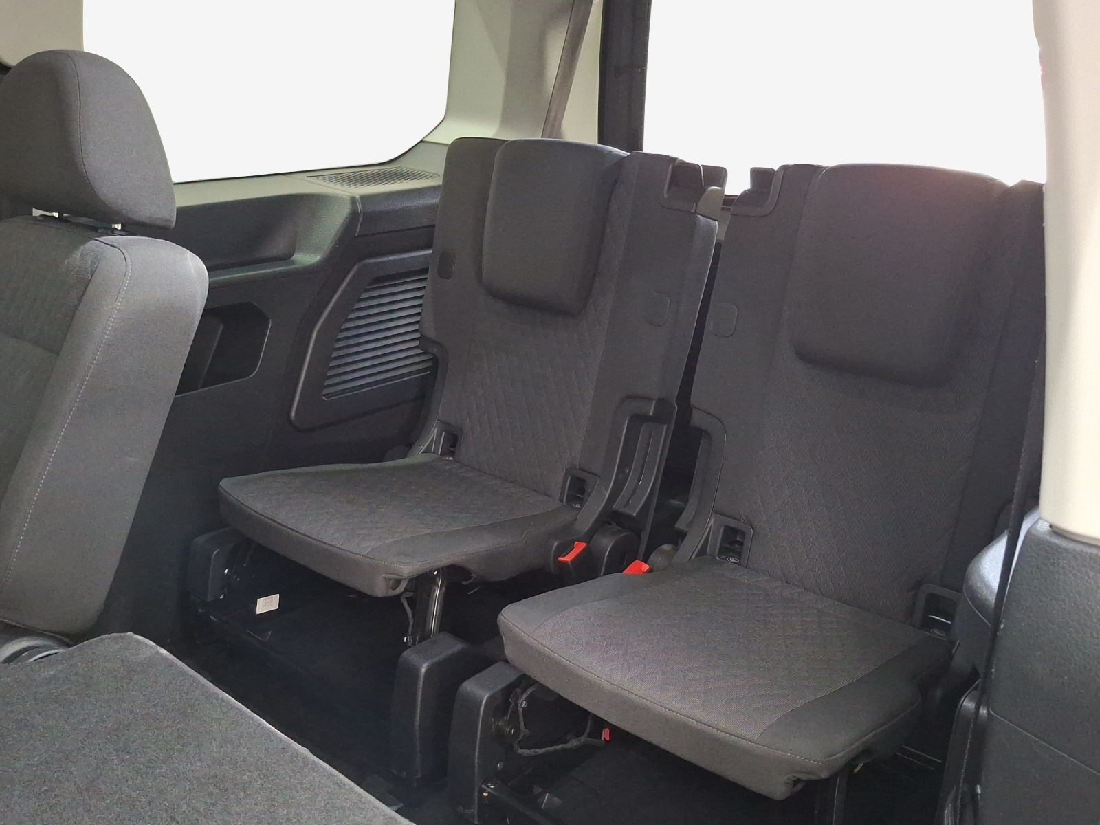 VW Caddy Maxi 1.5 TSI Plug in Hybrid Life DSG-image-13