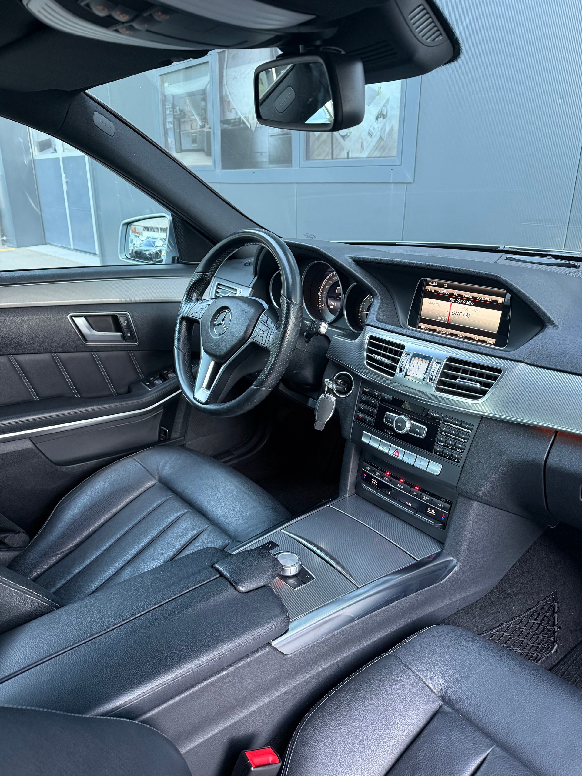 MERCEDES-BENZ E 220 CDI Avantgarde 7G-Tronic-image-11