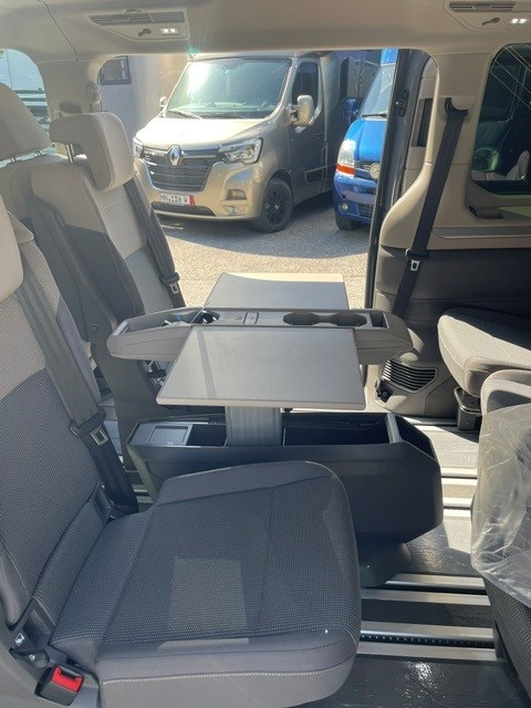 VW Multivan 2.0 TDI Life Edition DSG-image-10